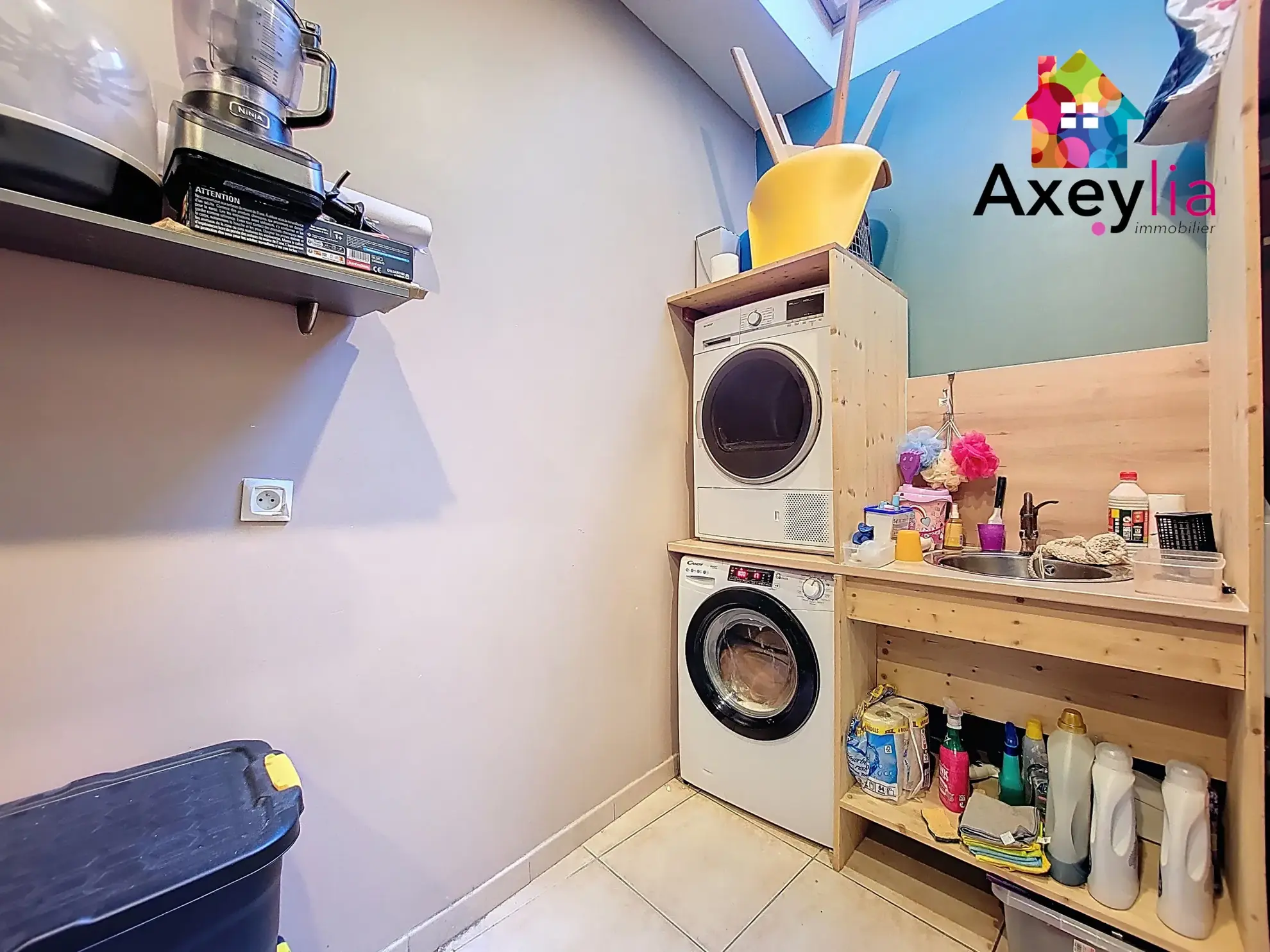 À vendre maison de village rénovée à Perreux - 3 chambres 