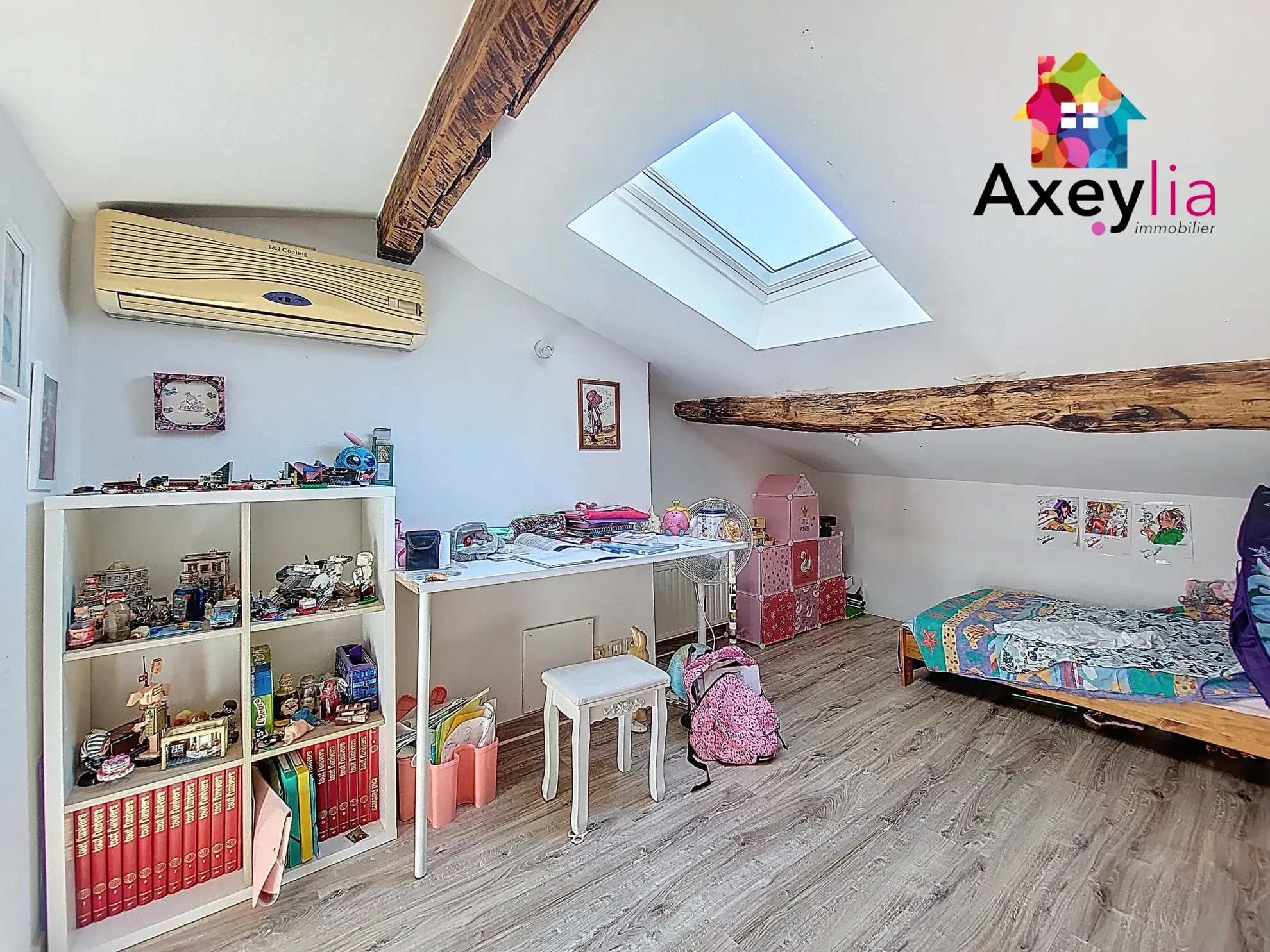 À vendre maison de village rénovée à Perreux - 3 chambres 