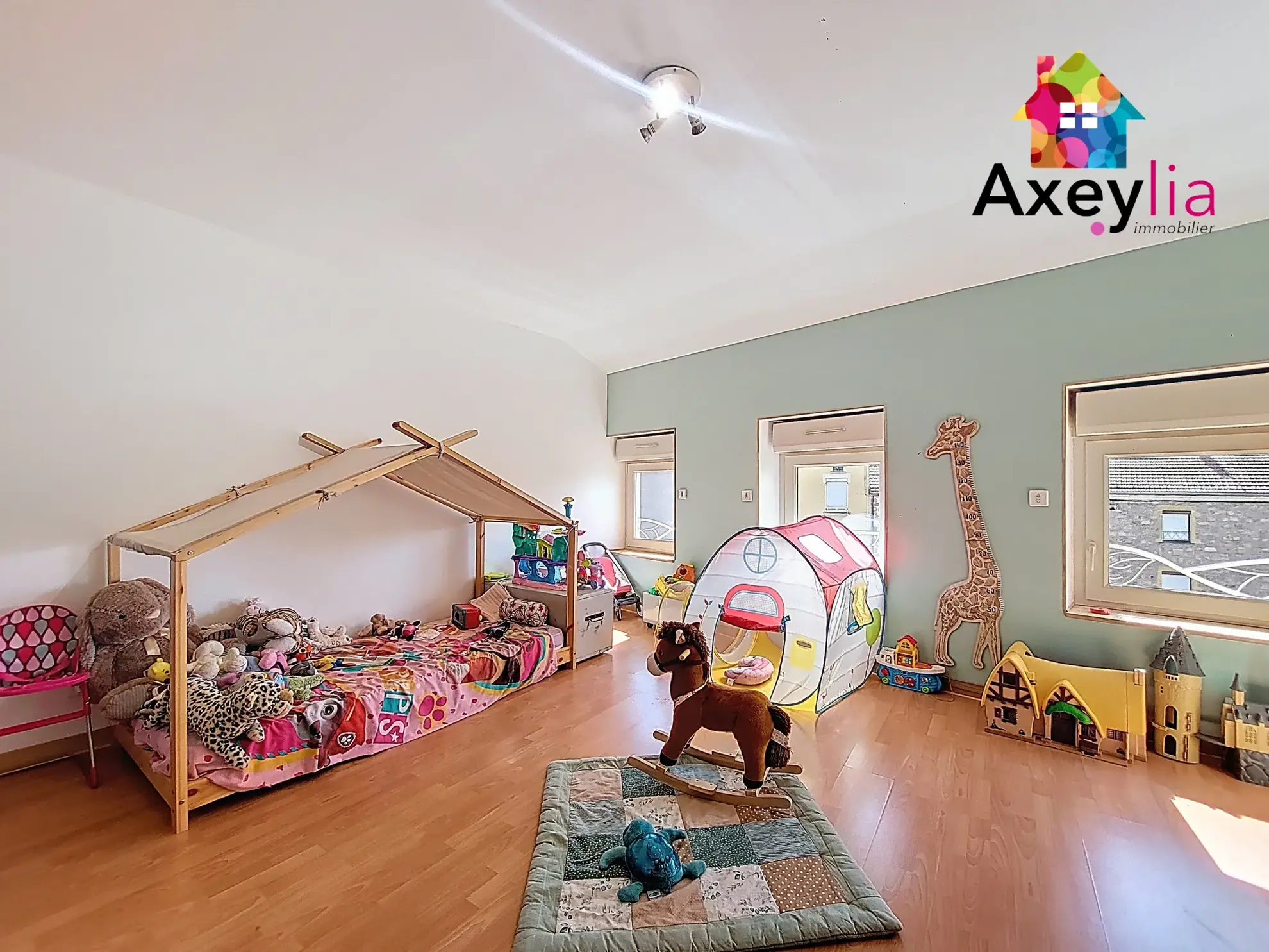 À vendre maison de village rénovée à Perreux - 3 chambres 