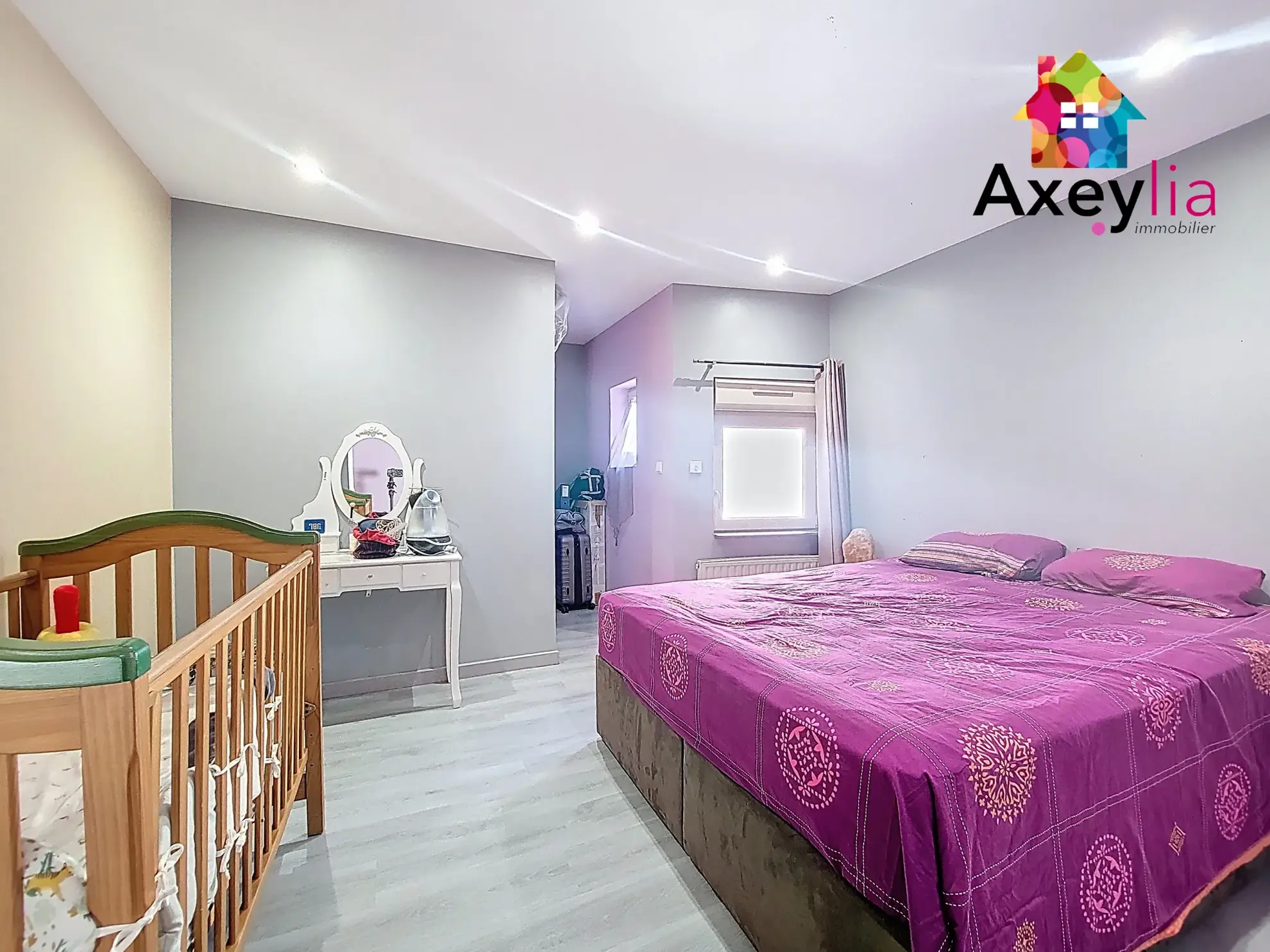 À vendre maison de village rénovée à Perreux - 3 chambres 