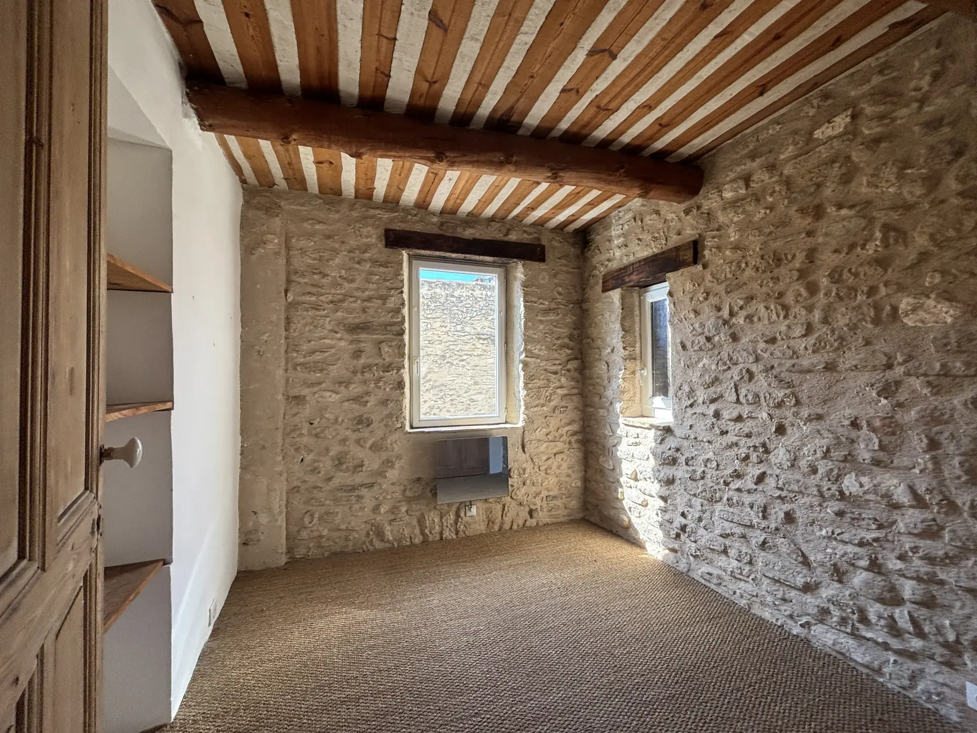 Maison de village de 73 m² avec jardin et terrasses à Lagnes (84) 