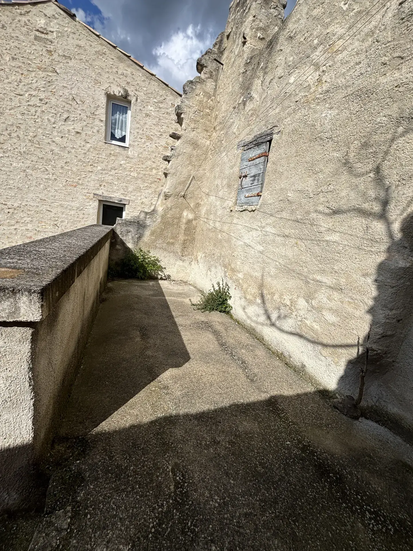 Maison de village de 73 m² avec jardin et terrasses à Lagnes (84) 