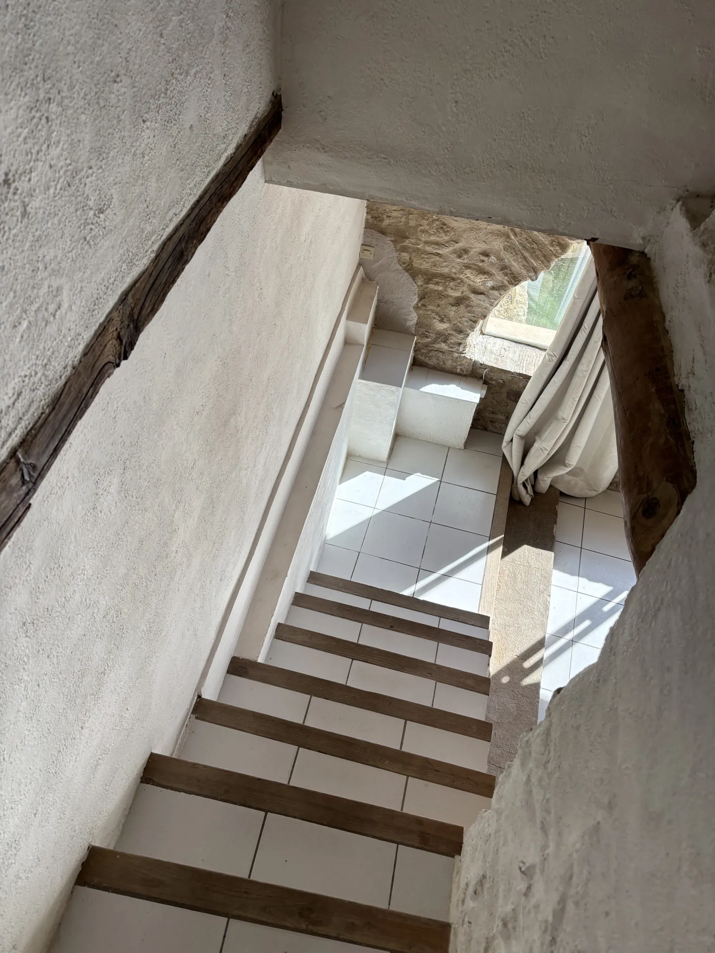 Maison de village de 73 m² avec jardin et terrasses à Lagnes (84) 