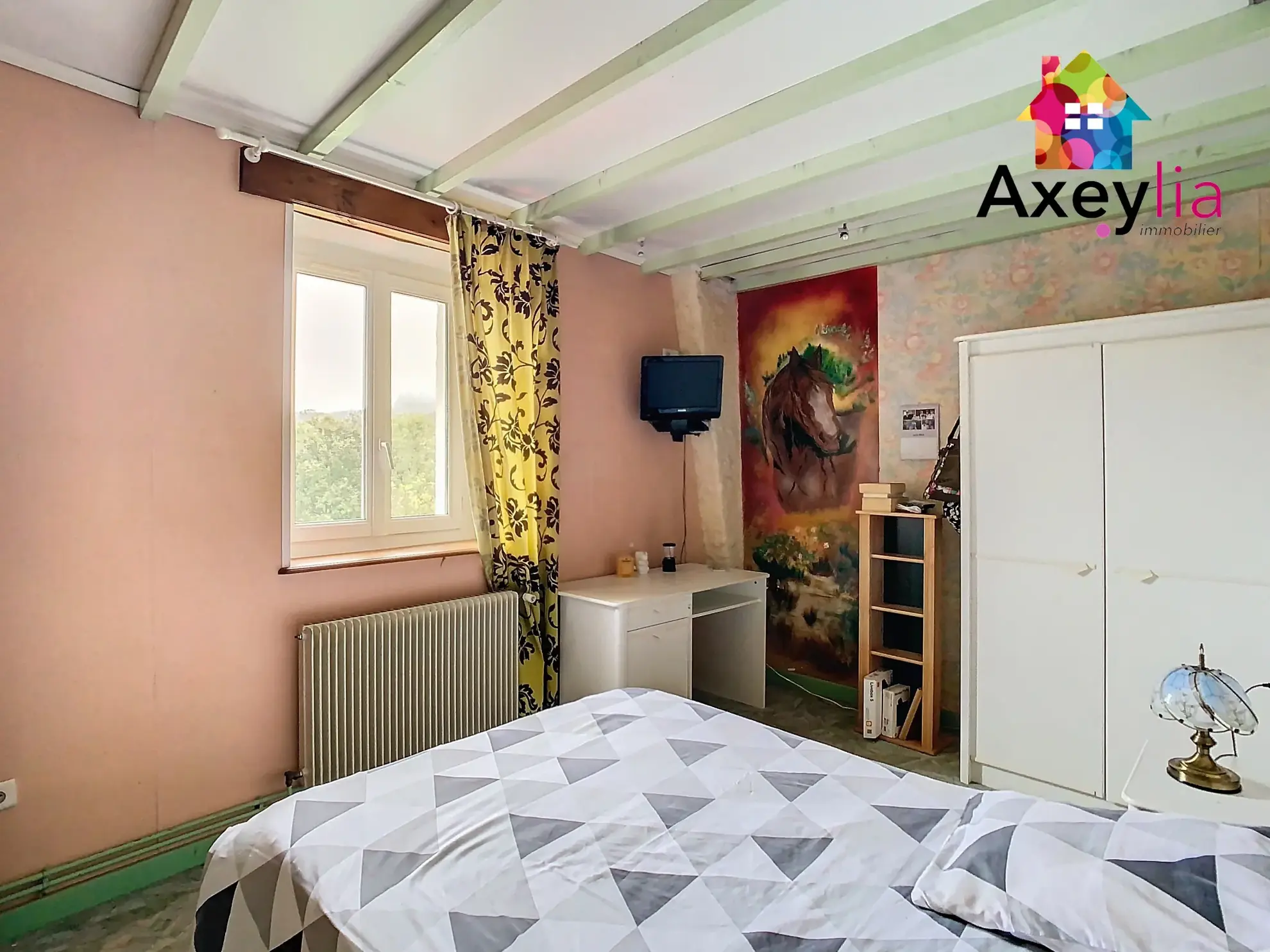 Maison à vendre en pleine campagne avec dépendances et terrain de 2110 m² 