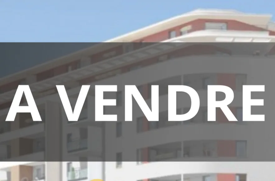 Appartement 3 pièces avec parking privé à Marseille 13008