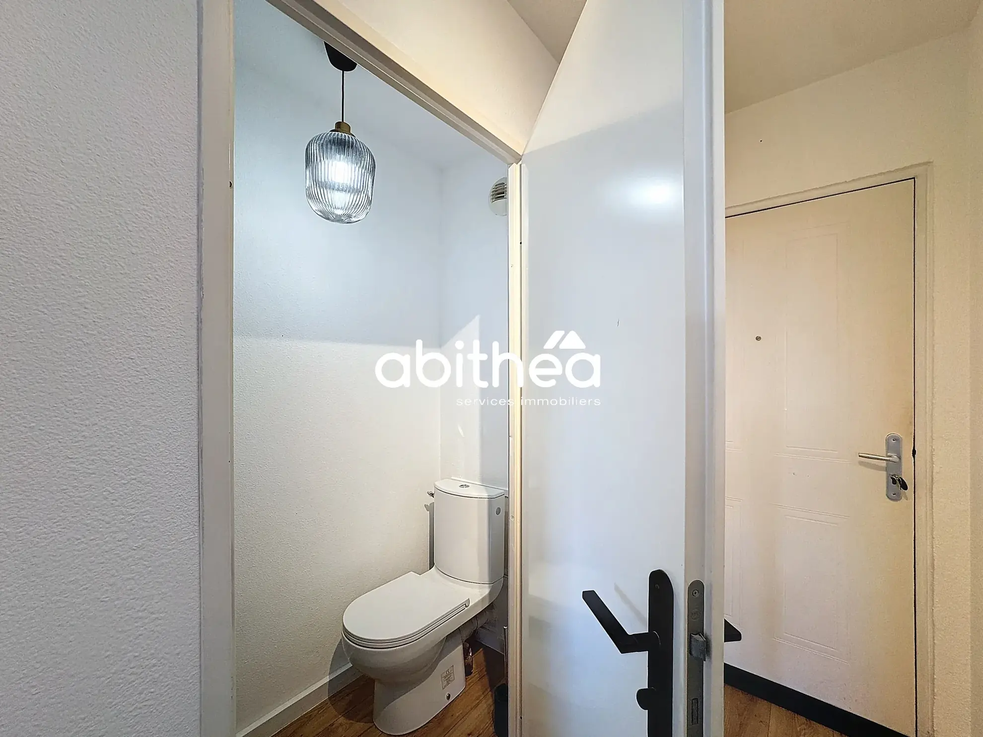 Appartement T2 avec terrasse et balcon à Lens, proche du centre-ville 