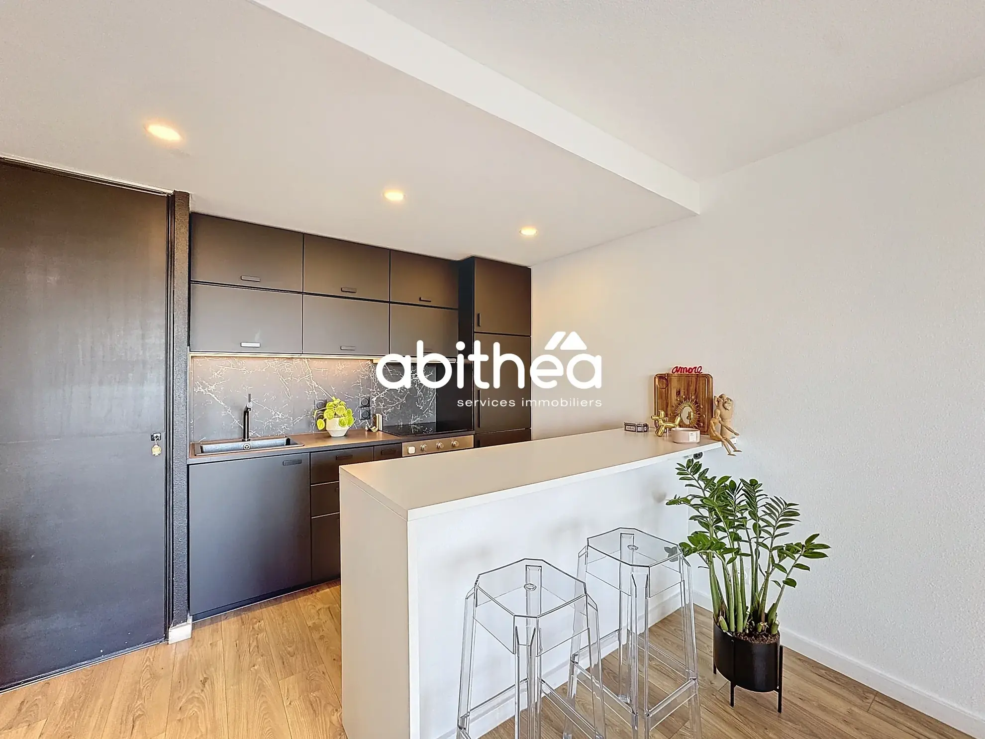 Appartement T2 avec terrasse et balcon à Lens, proche du centre-ville 