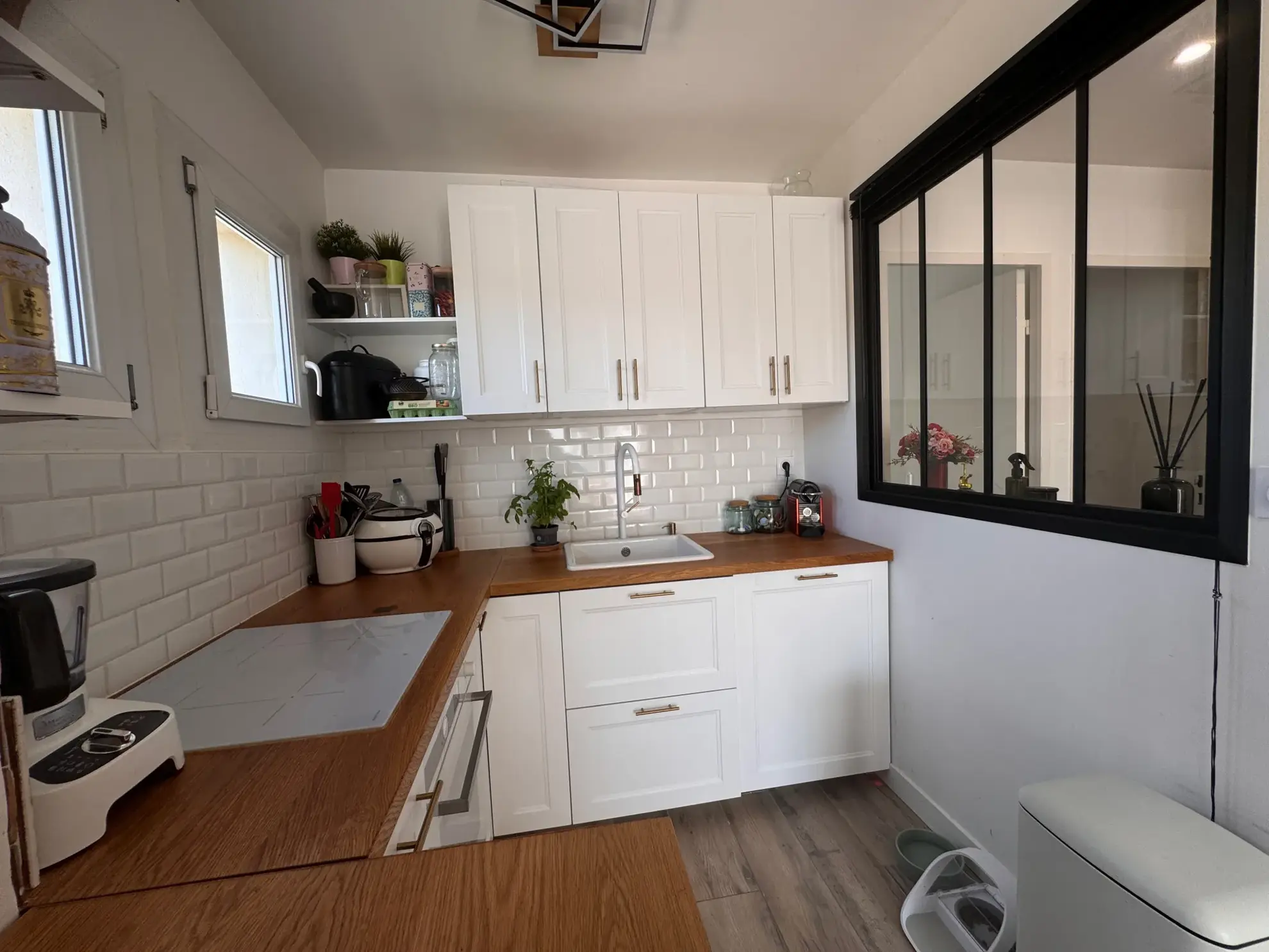 a vendre appartement T3 rénové avec terrasse à Sanary-sur-Mer 