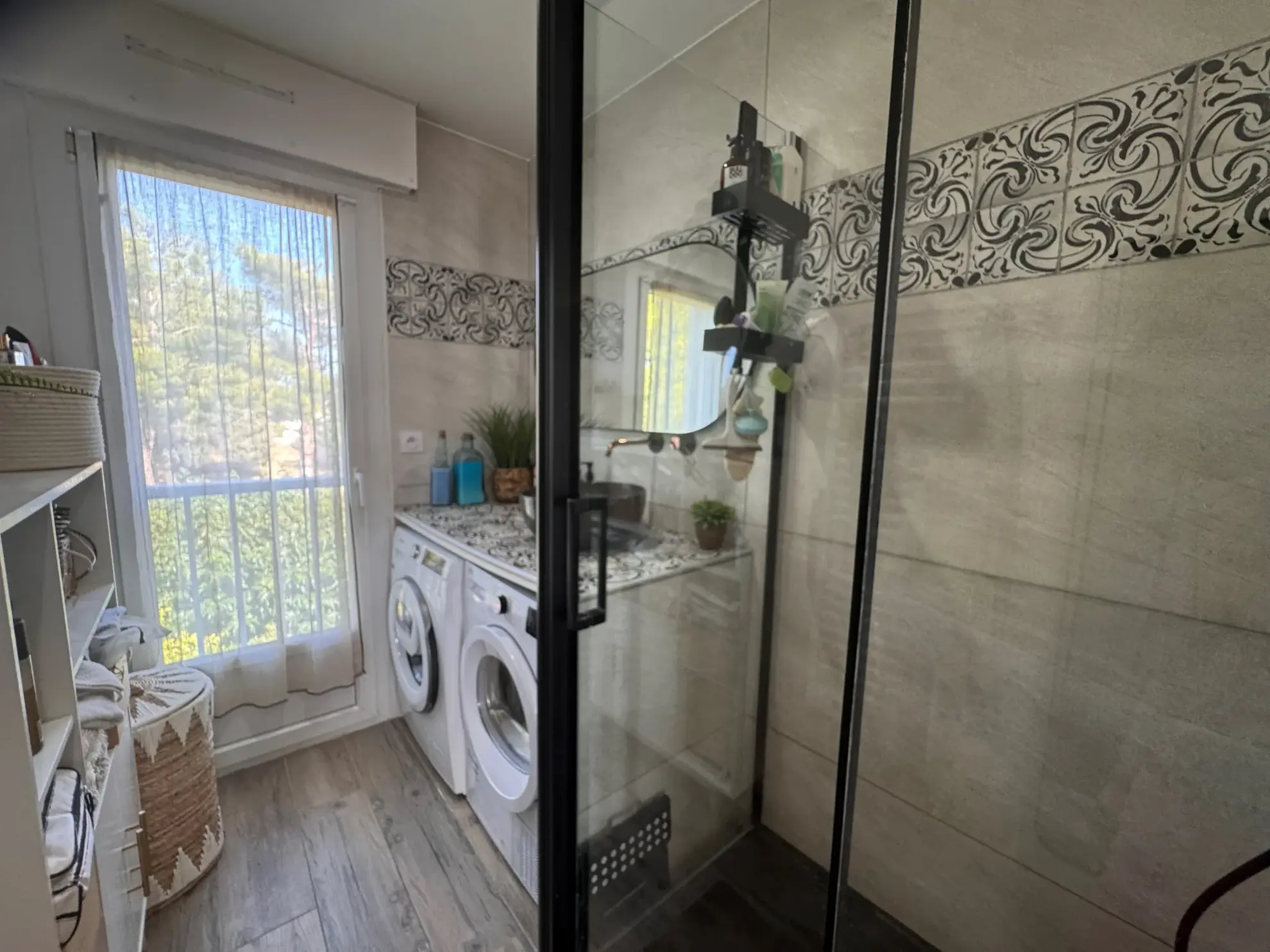 a vendre appartement T3 rénové avec terrasse à Sanary-sur-Mer 