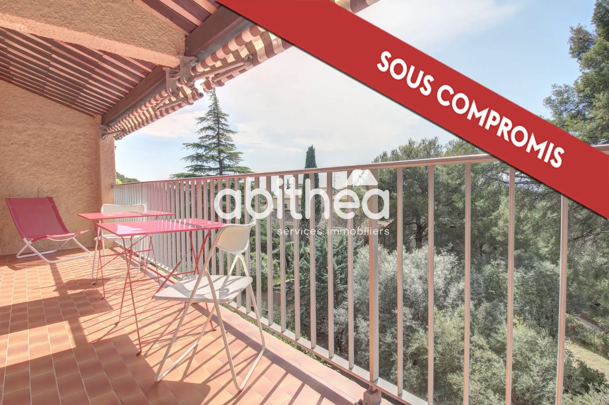 Bel appartement T3 rénové avec balcon à La Ciotat à 15 minutes des plages