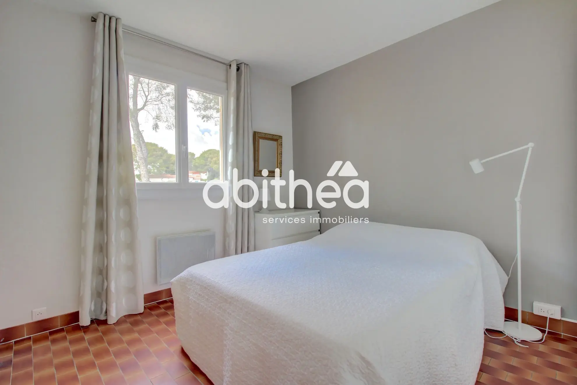 Bel appartement T3 rénové avec balcon à La Ciotat à 15 minutes des plages 