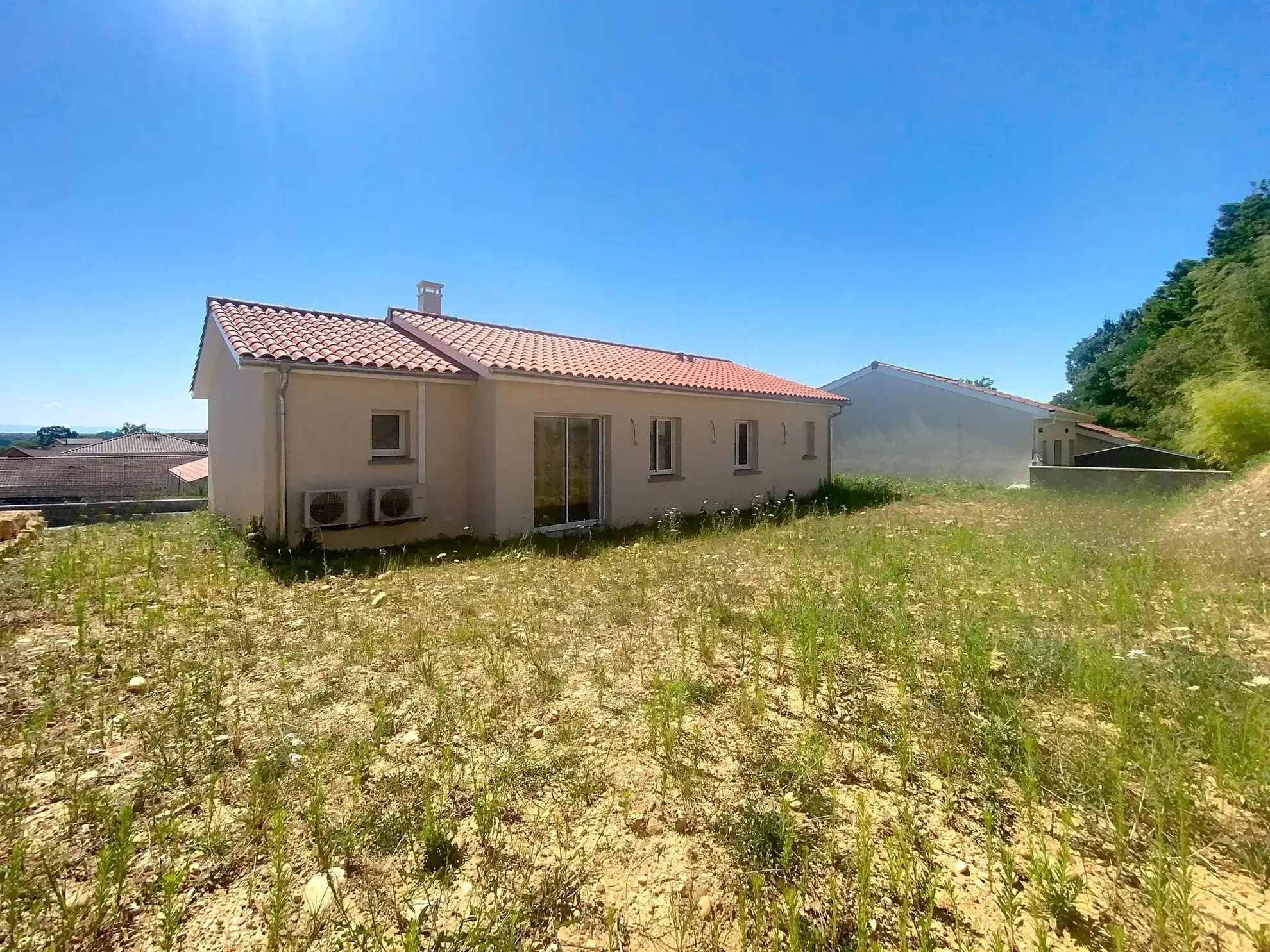 Maison neuve individuelle à Chanoz Chatenay avec terrain de 600 m² 