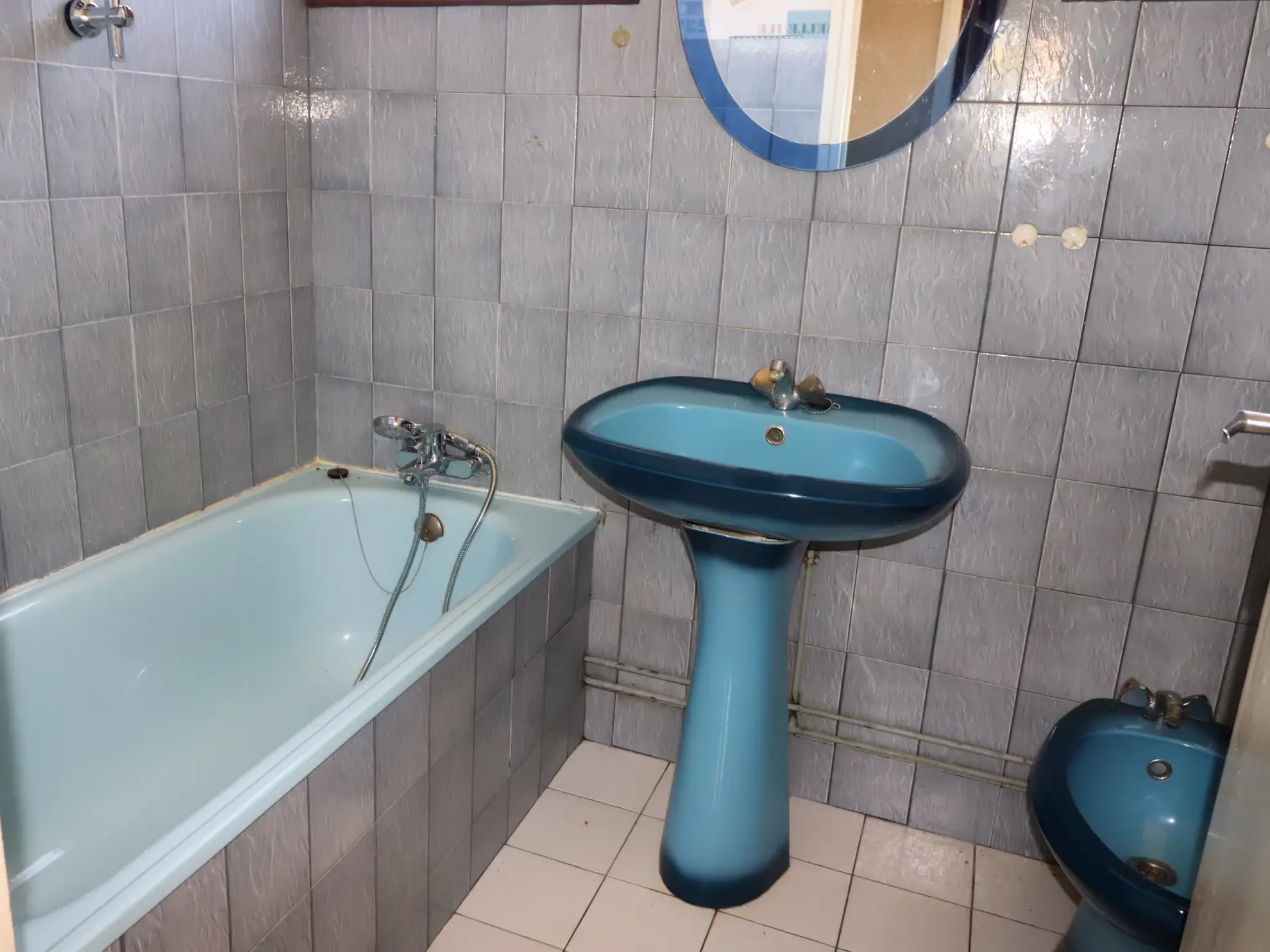 Maison à rénover avec grand jardin à Meschers-sur-Gironde près de Royan 