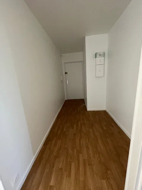 Appartement 3 pièces à Torcy, proche commodités, avec balcon et box 