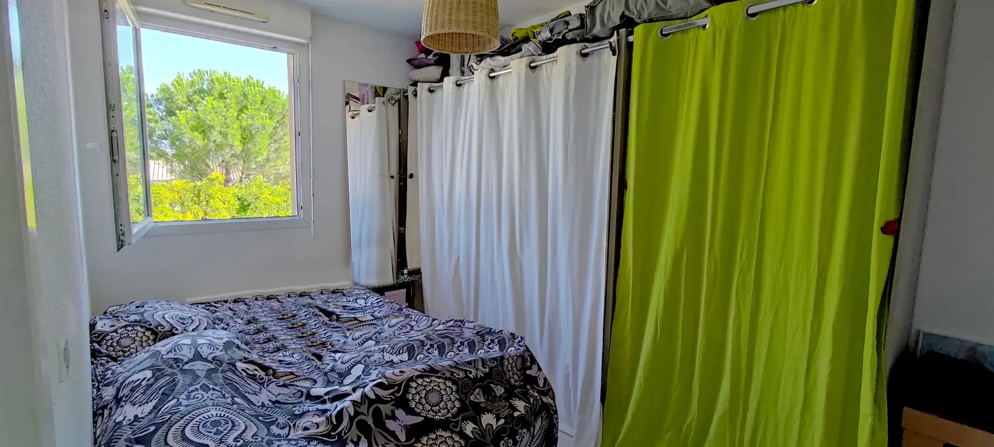 Appartement T2 loué à Carcassonne avec rentabilité immédiate, balcon et parking 