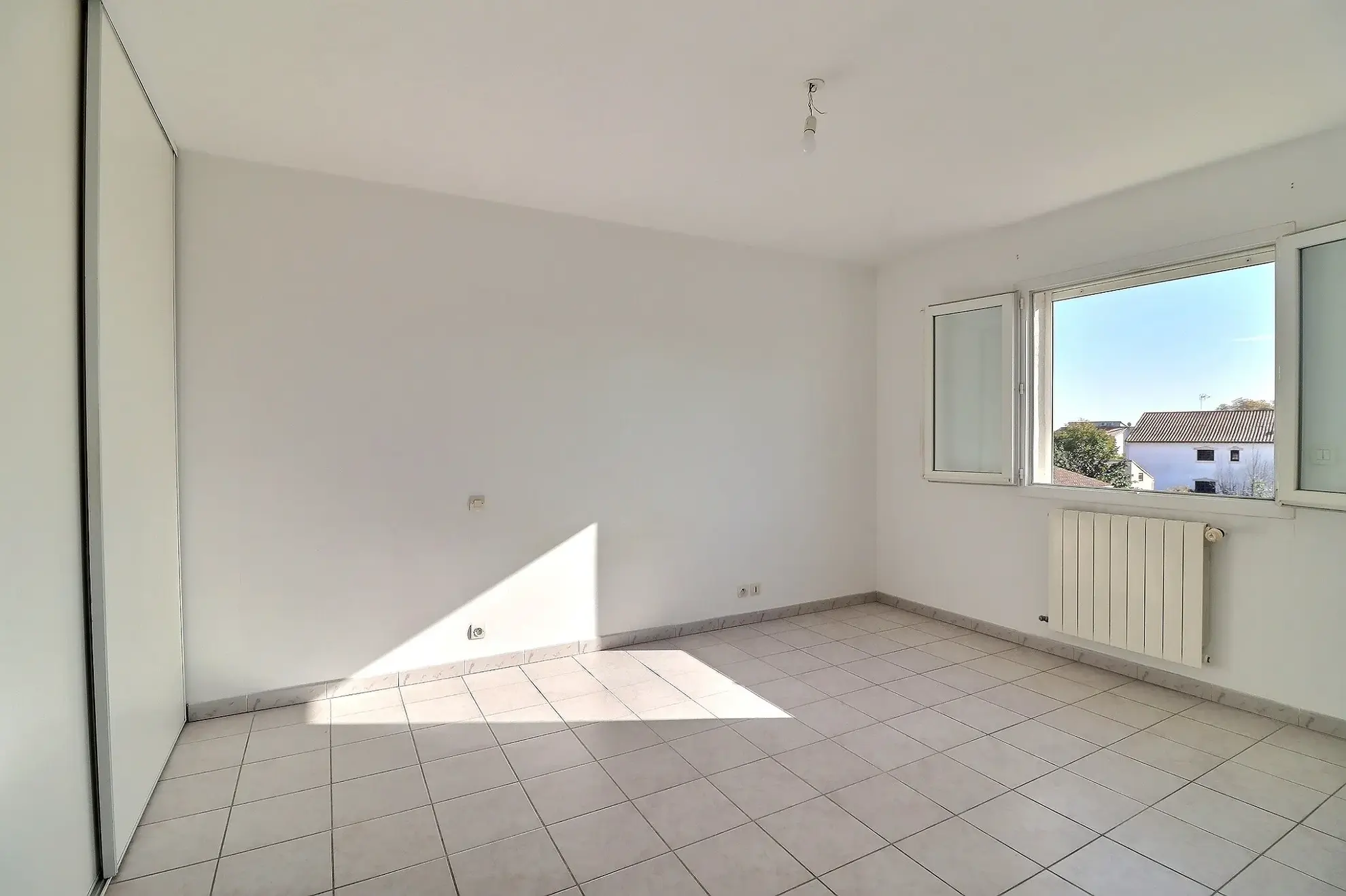Appartement 3 pièces avec terrasse et double parking à Mauguio (34130) 