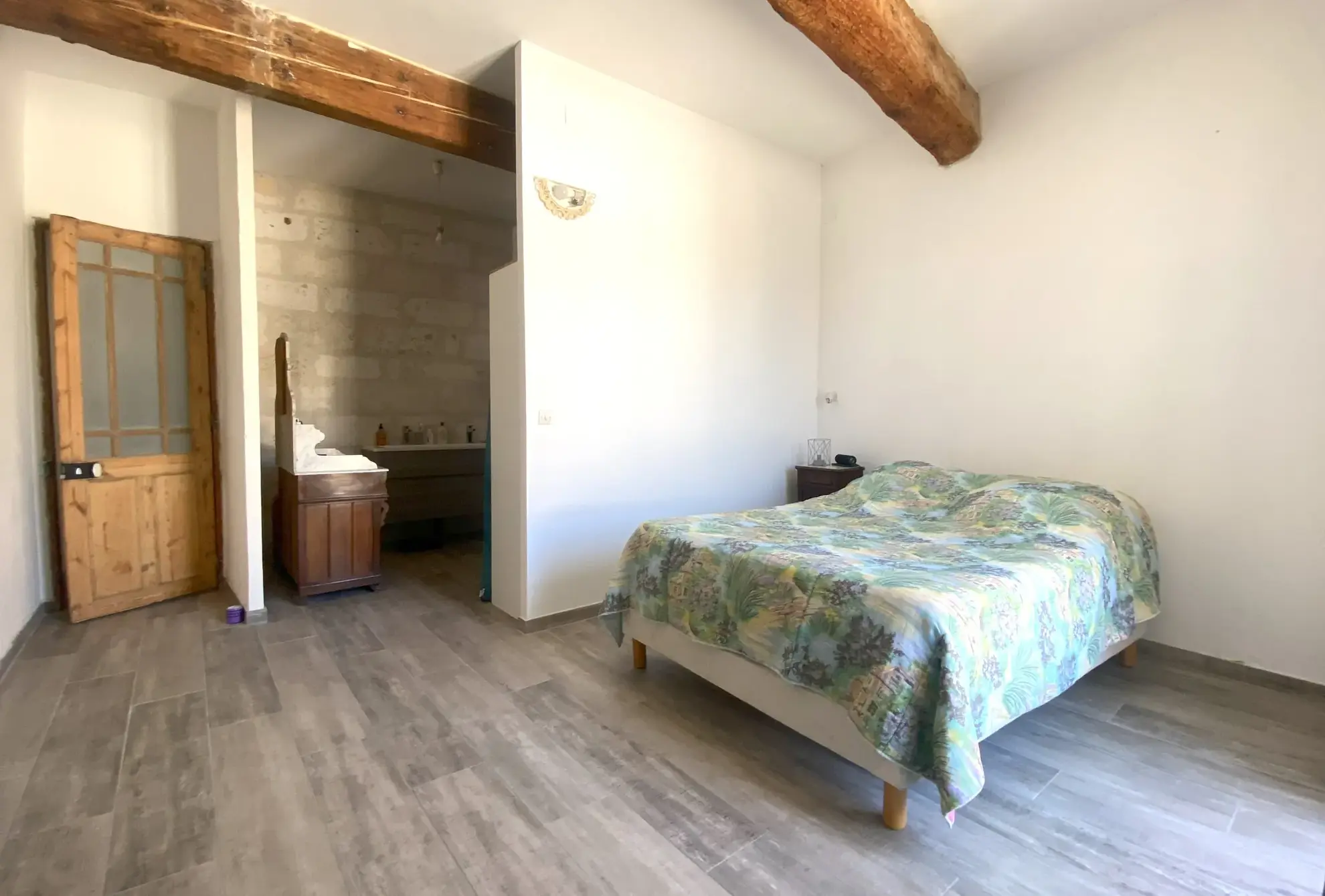 Maison de village à vendre à Domazan, potentiel familial et locatif dans un cadre charmant 