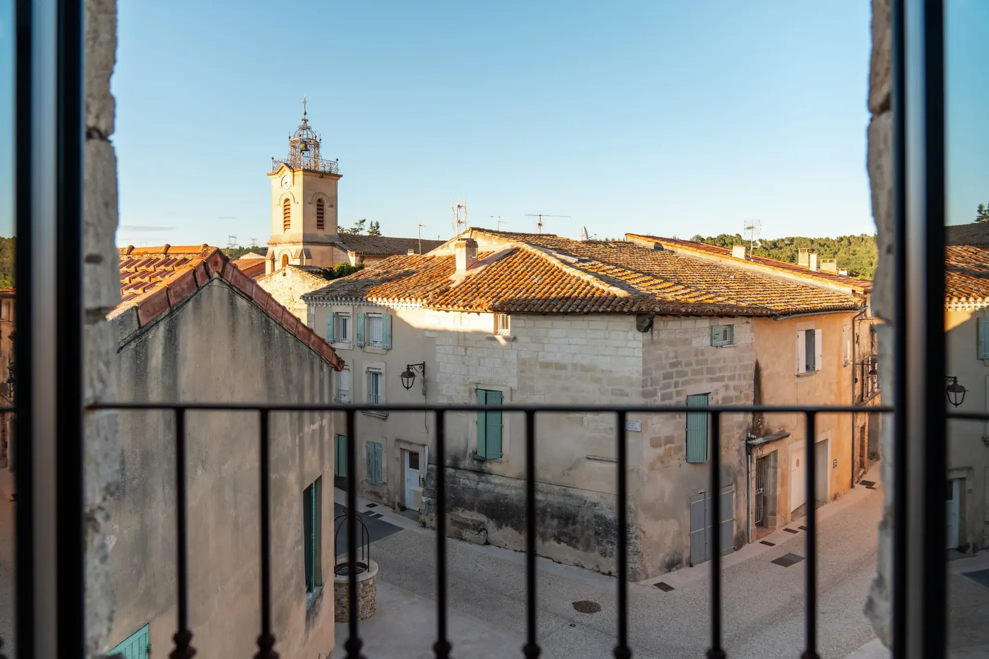 Maison de village à vendre à Domazan, potentiel familial et locatif dans un cadre charmant 