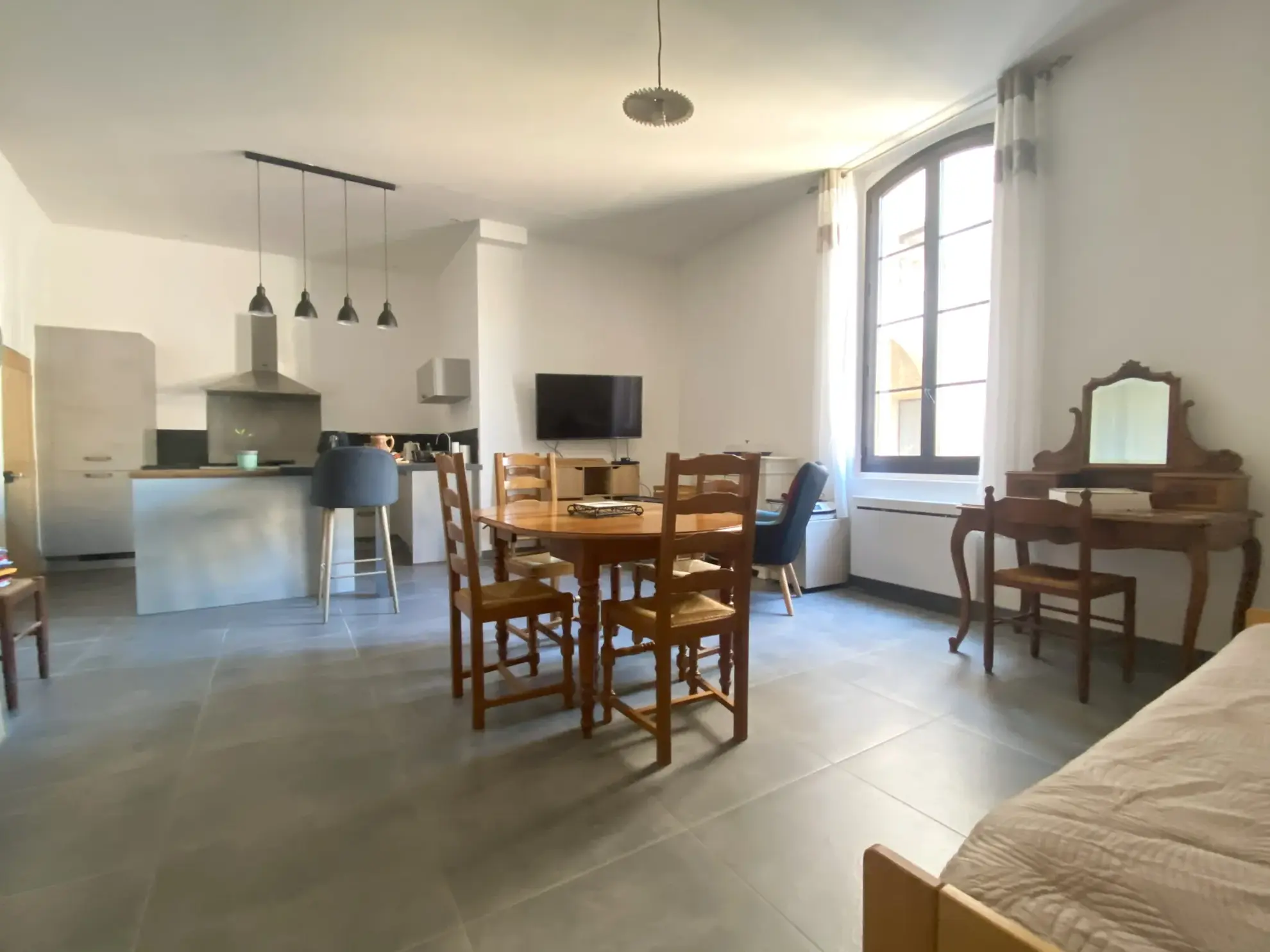 Maison de village à vendre à Domazan, potentiel familial et locatif dans un cadre charmant 