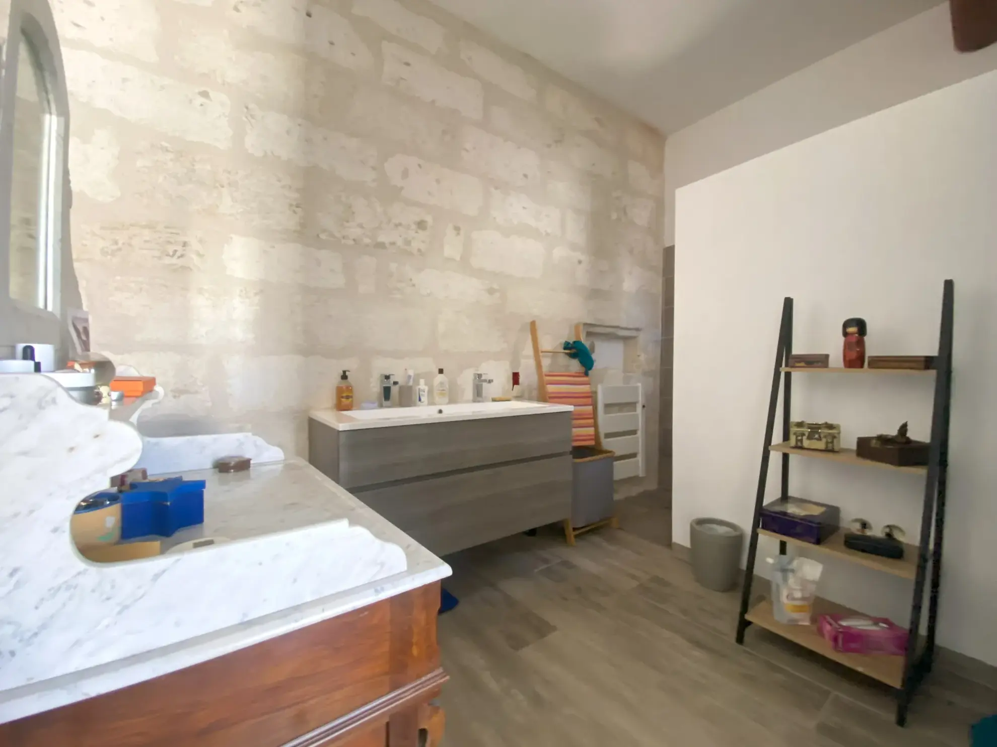 Maison de village à vendre à Domazan, potentiel familial et locatif dans un cadre charmant 