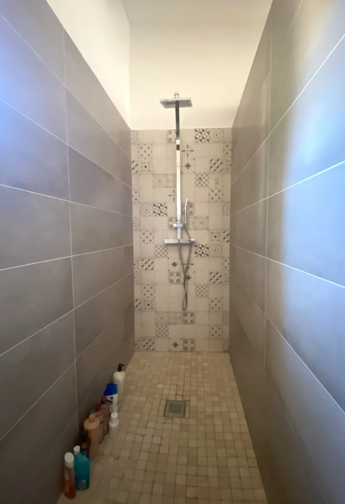 Maison de village à vendre à Domazan, potentiel familial et locatif dans un cadre charmant 