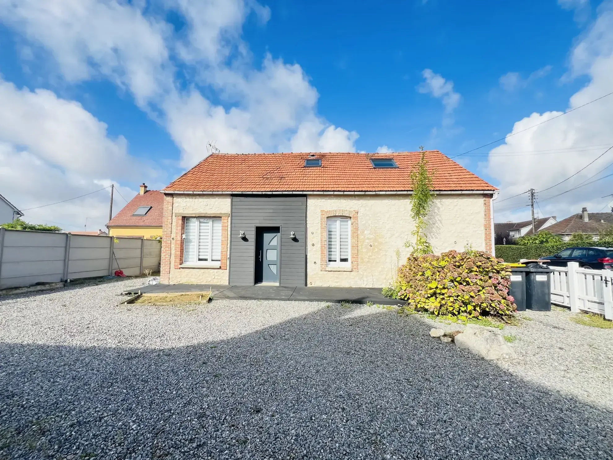 Maison 5 chambres avec jardin proche Auneau - Rénovée, lumineuse, spacieuse 