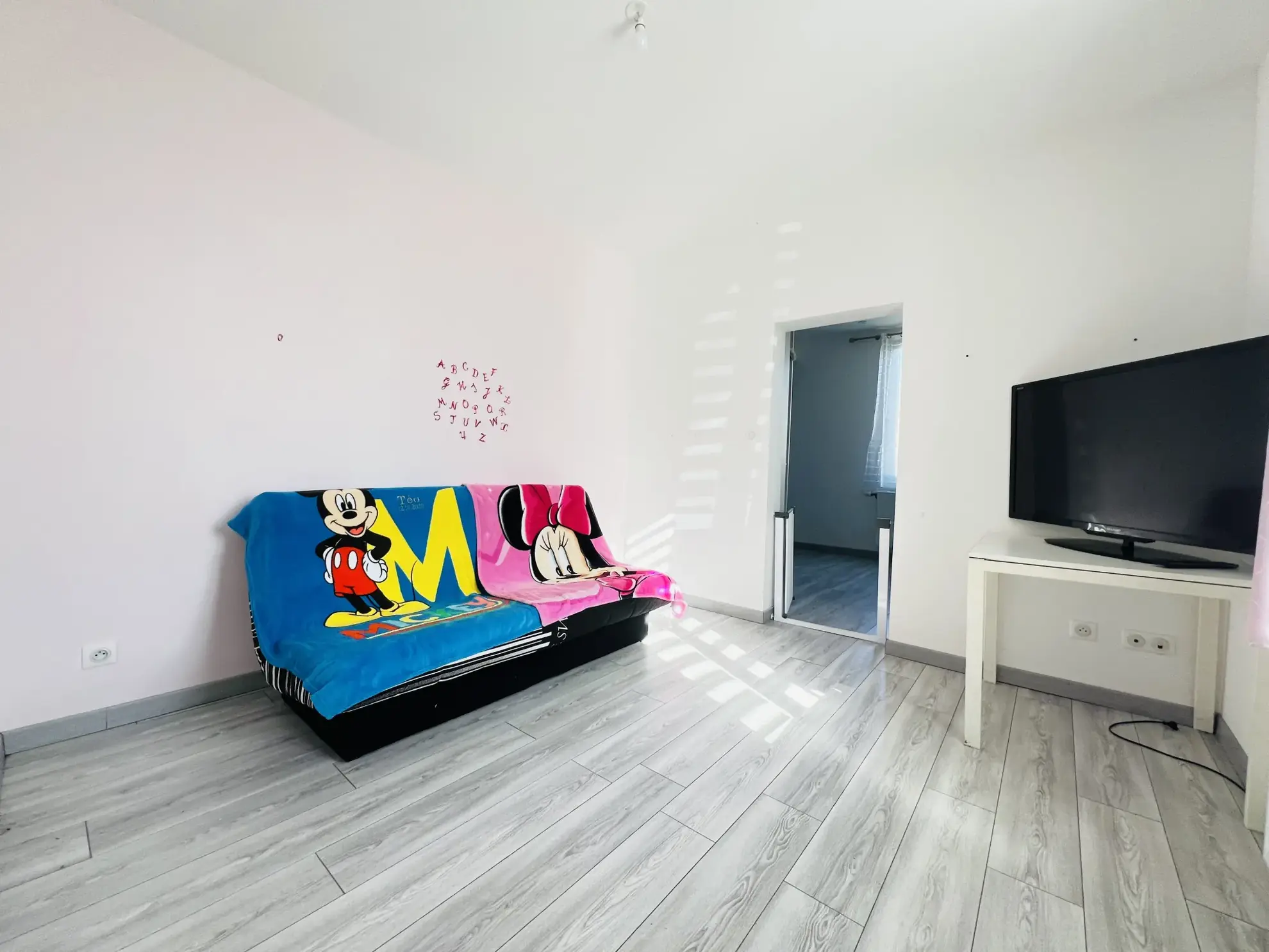 Maison 5 chambres avec jardin proche Auneau - Rénovée, lumineuse, spacieuse 