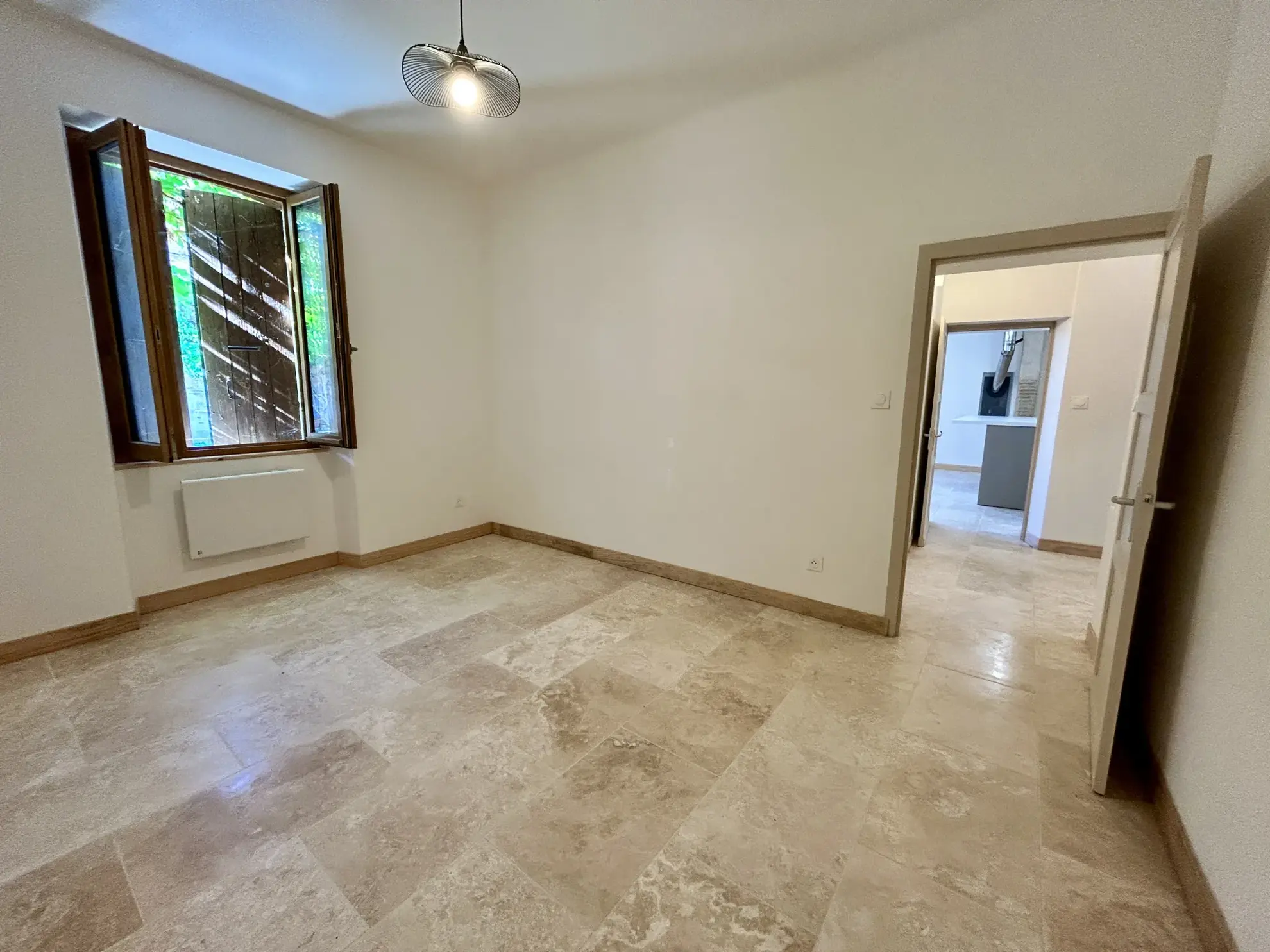 Maison de village rénovée à Esparsac, proche Beaumont de Lomagne avec terrasse sud et vue Pyrénées 