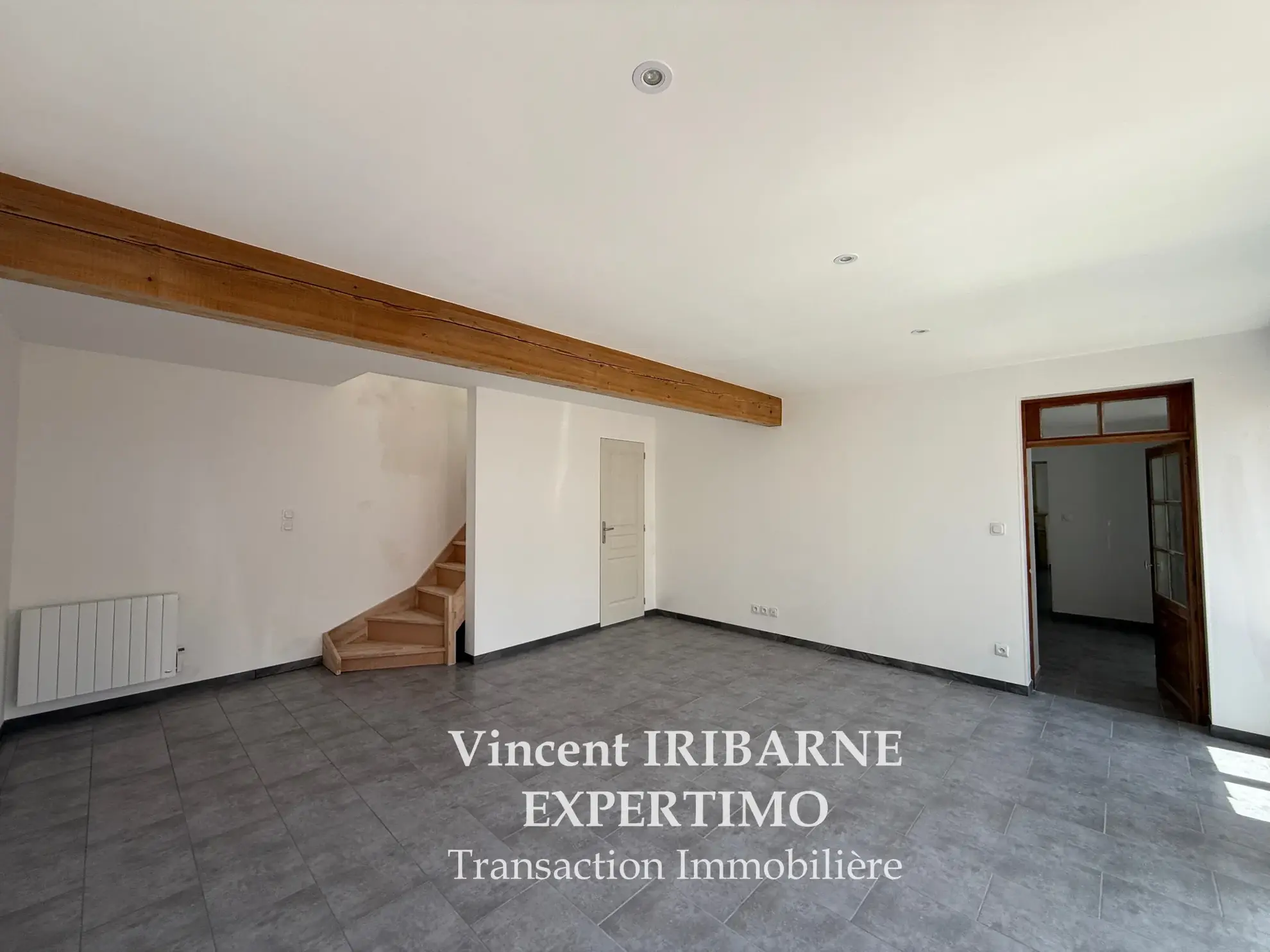 Maison entièrement rénovée avec 3 chambres, garage et jardin à Saintes 