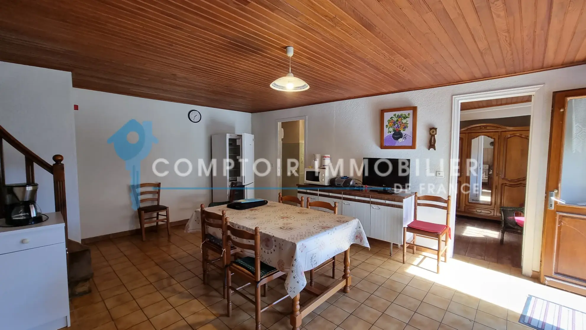 Ferme ancienne à Polignac de 65 m² avec terrain constructible et dépendances 