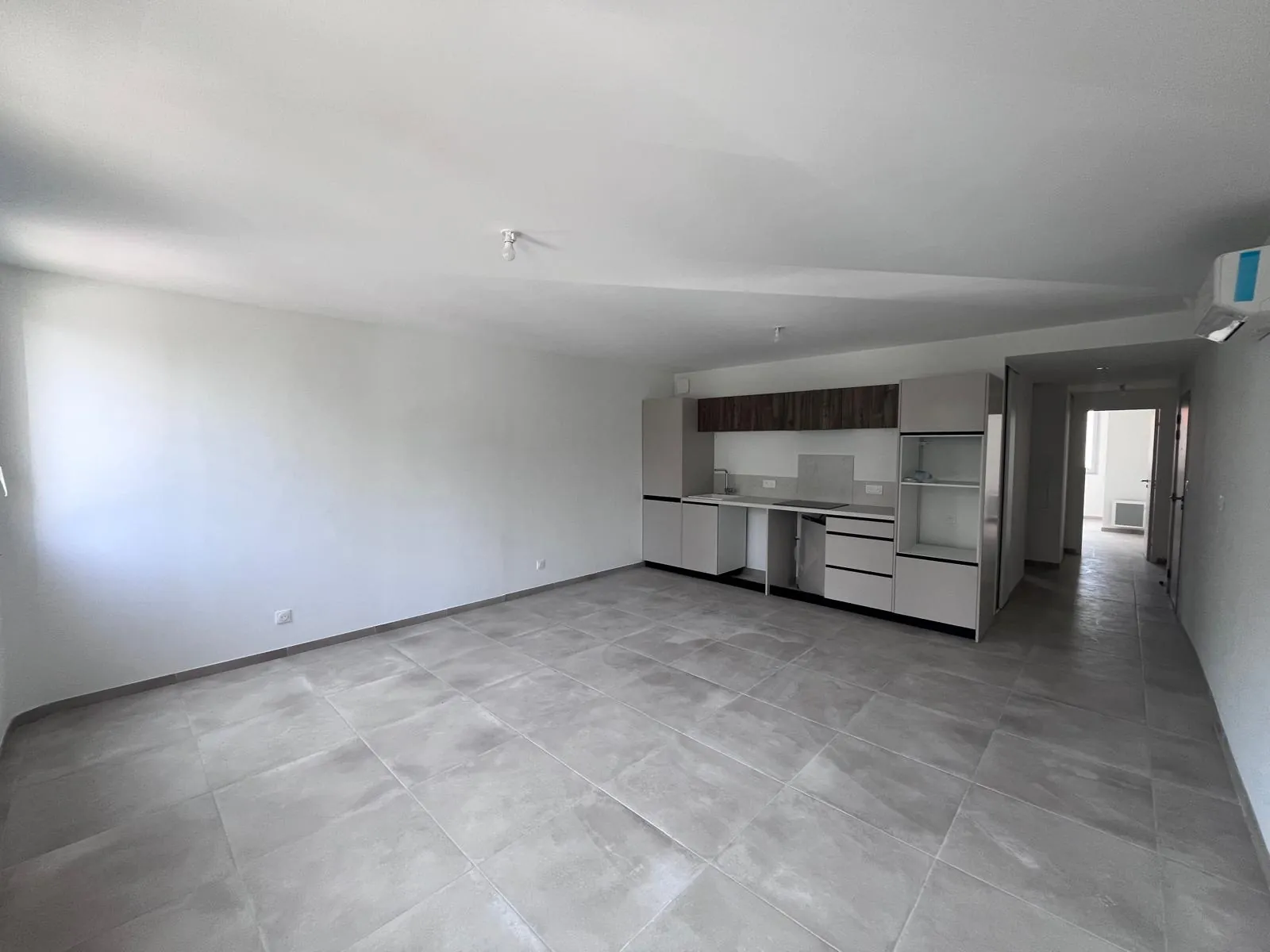 Appartement 3 pièces rénové à vendre à Marignane avec parking privé