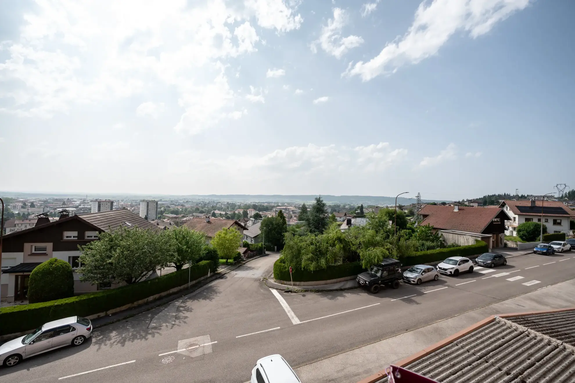 Appartement 4 pièces avec balcon, garage double et vue à Pontarlier 