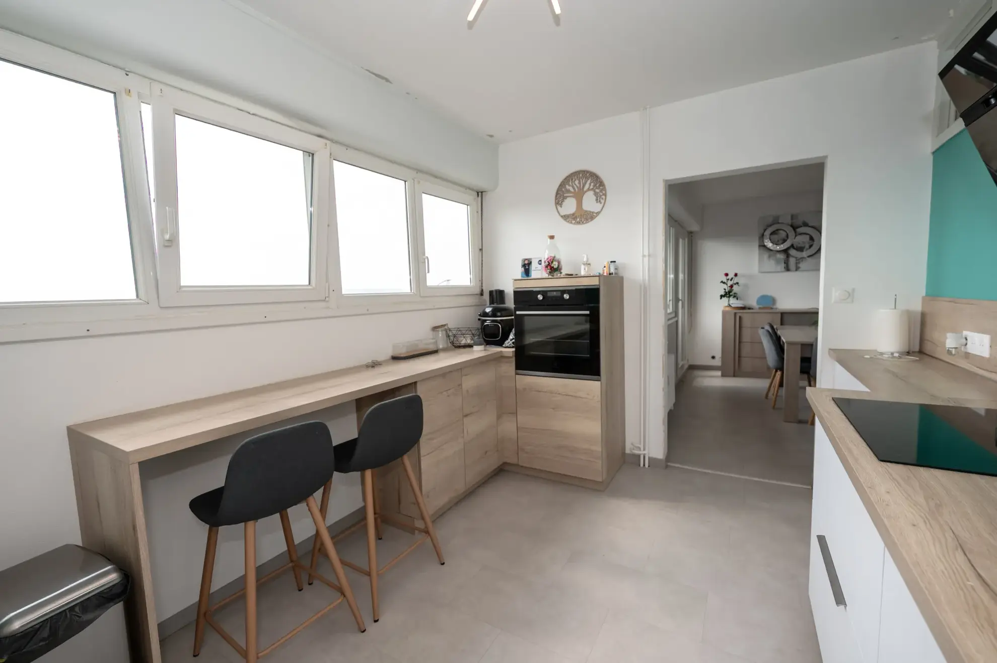 Appartement 4 pièces avec balcon, garage double et vue à Pontarlier 