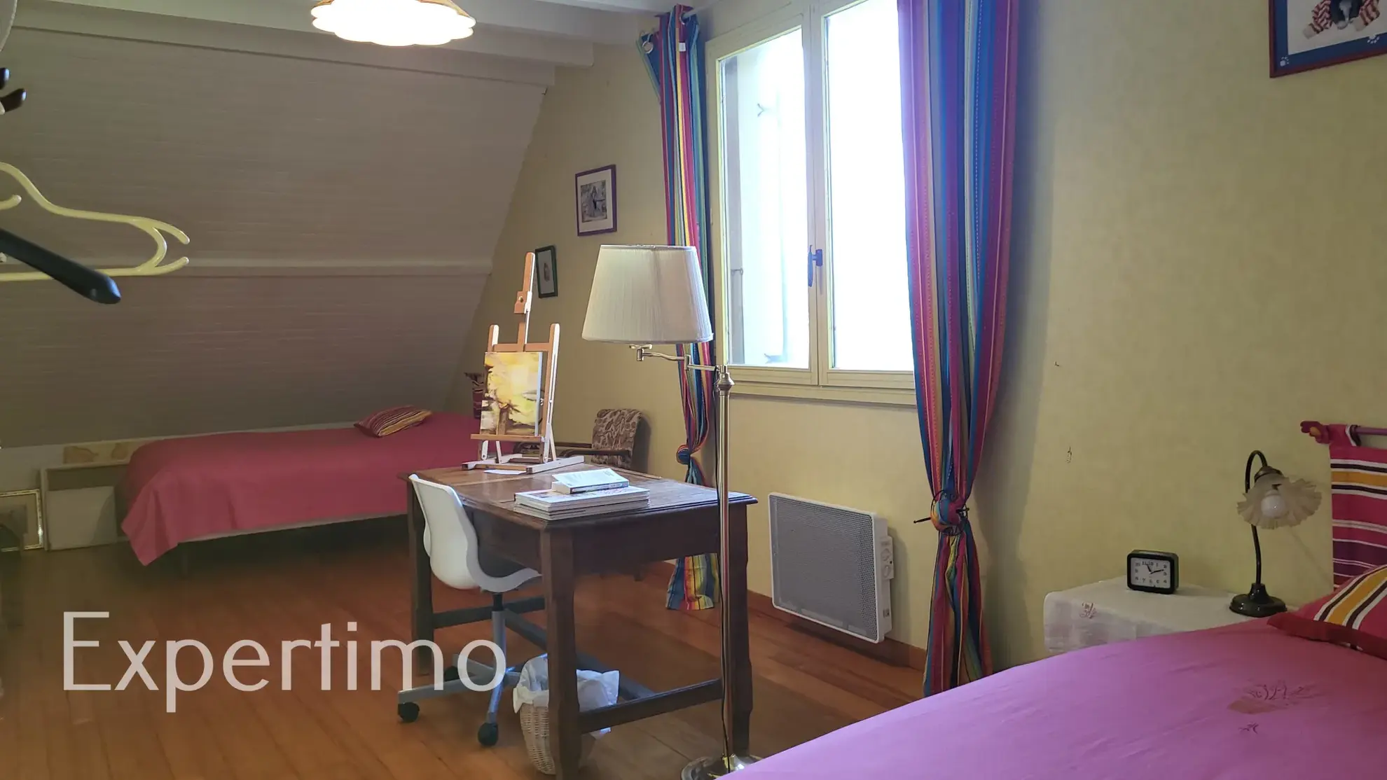 Maison à vendre à Conliège avec grand terrain et espaces modulables 