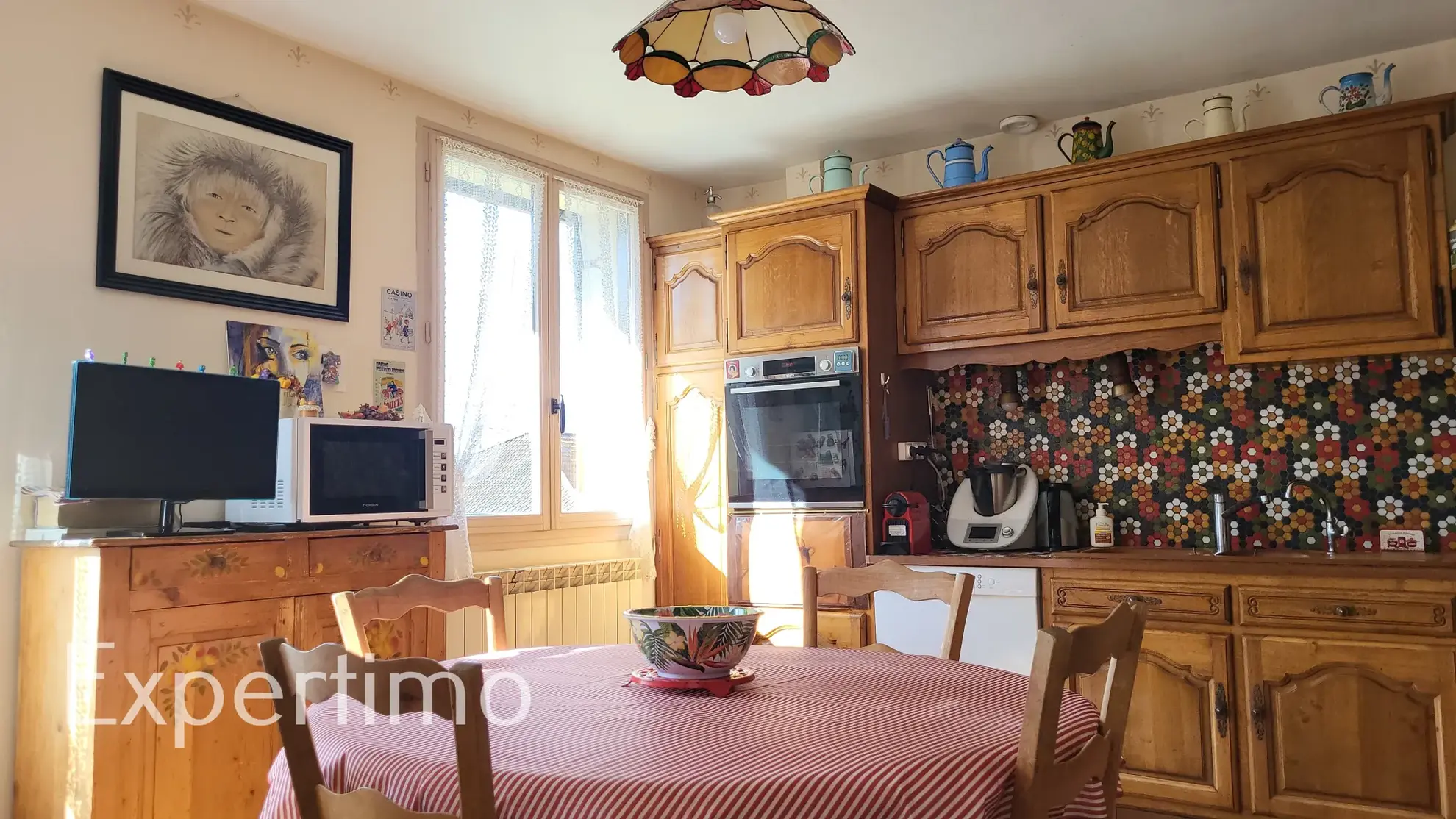 Maison à vendre à Conliège avec grand terrain et espaces modulables 