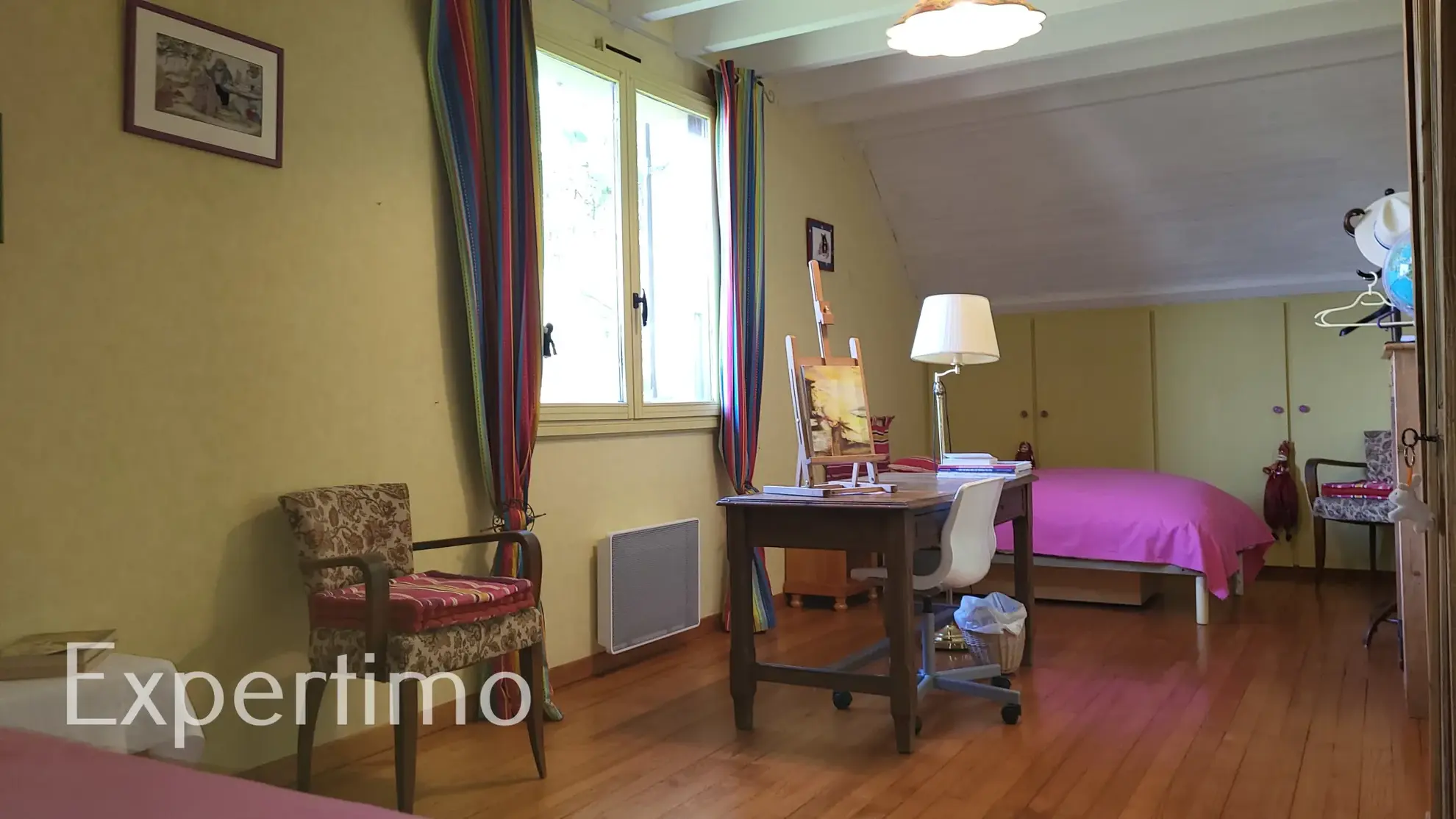 Maison à vendre à Conliège avec grand terrain et espaces modulables 