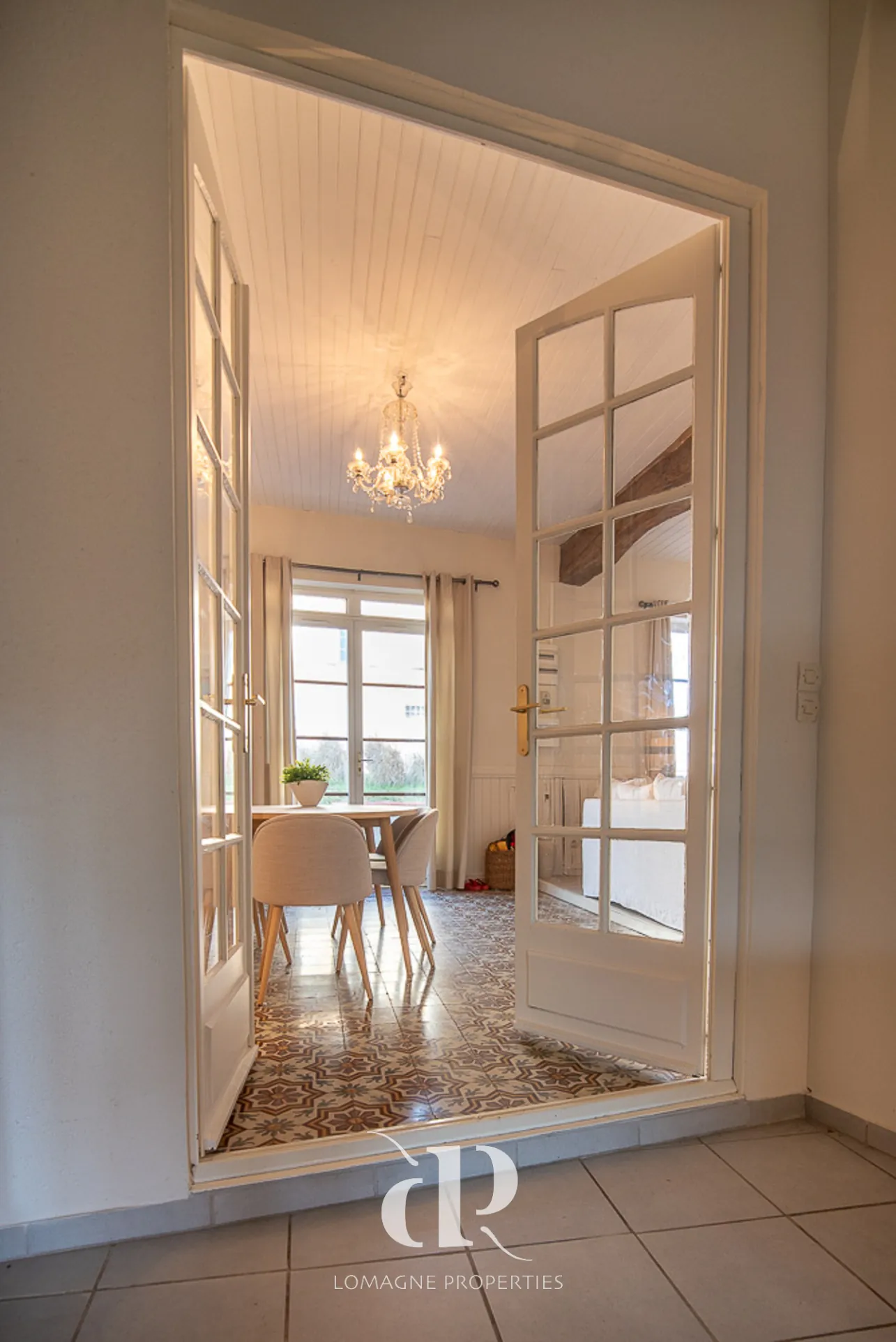 Spacieuse maison de village avec 4 chambres et jardin à Dunes, Tarn-et-Garonne 