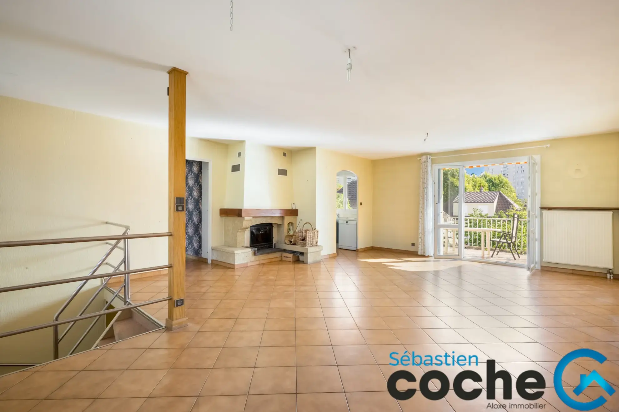 Maison à Vénissieux de 126 m² avec garage et jardin clos 