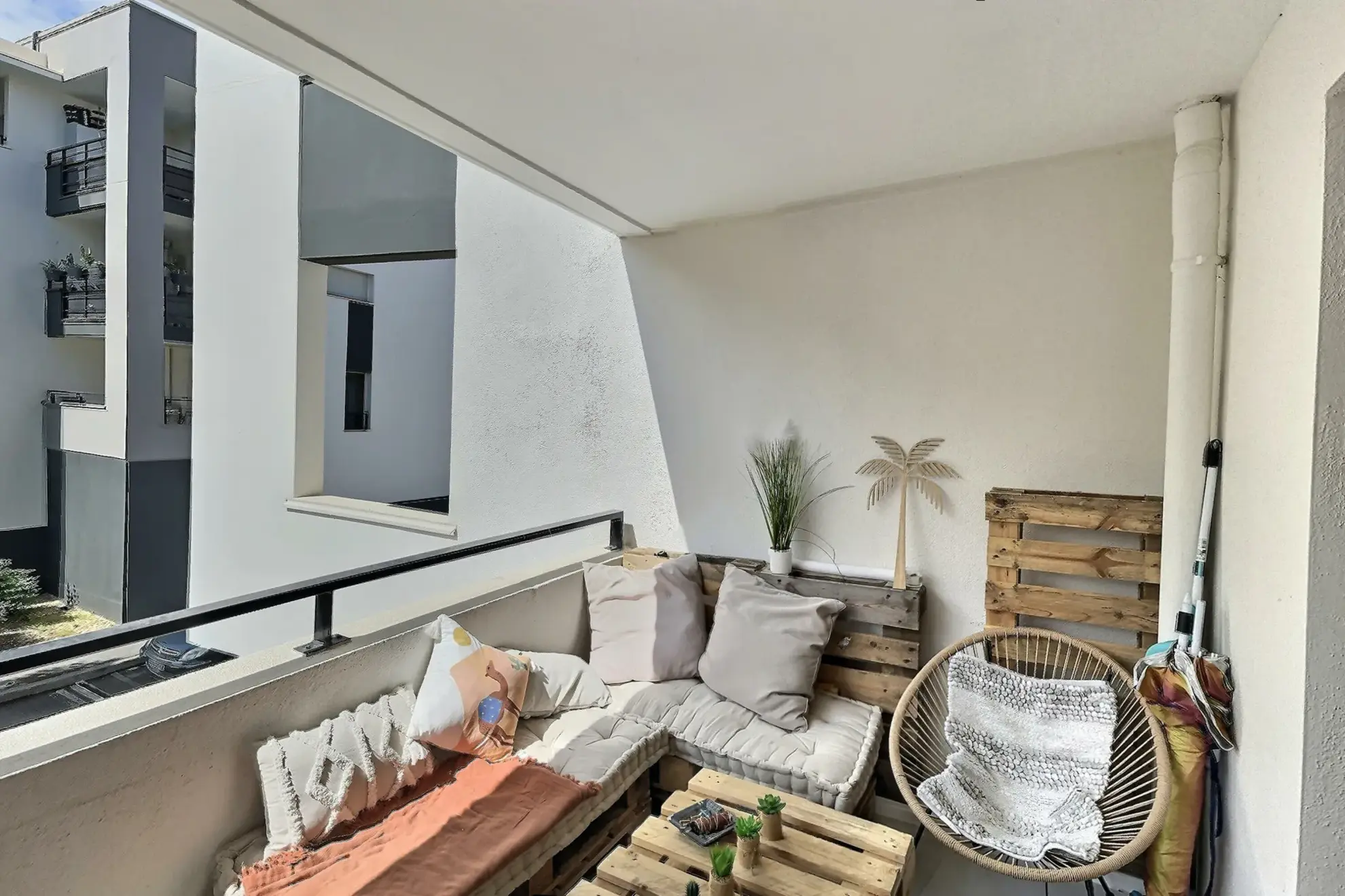 Appartement T3 à vendre à Lunel - 72,32 m² avec terrasse et parking sécurisé 