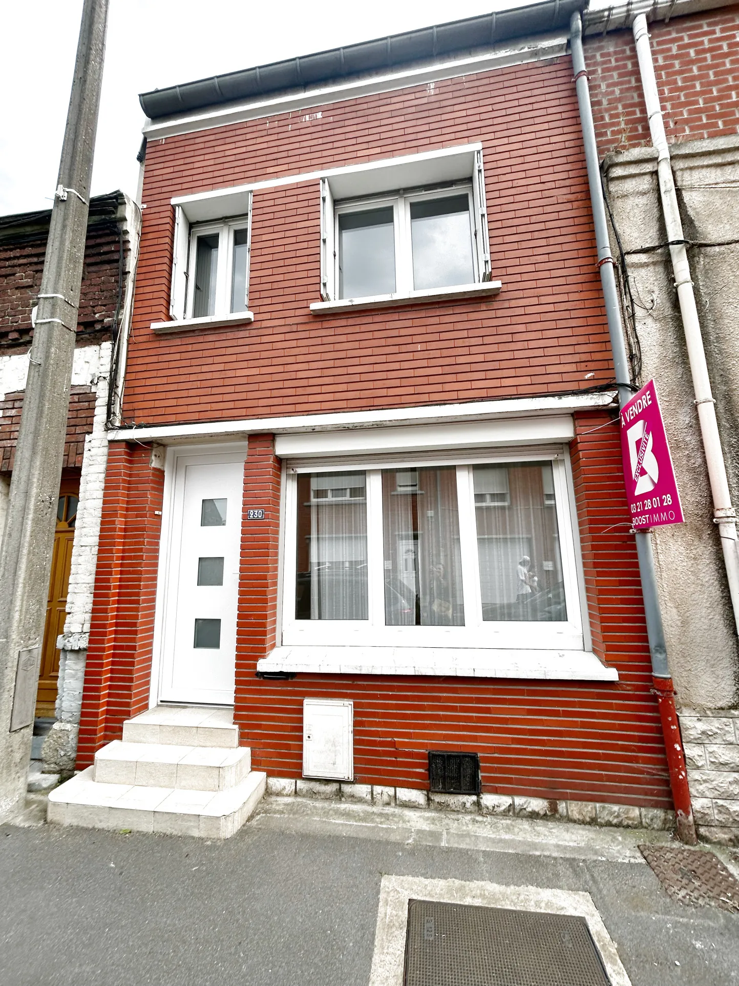 Maison de ville à Hénin-Beaumont avec terrasse, jardin et 3 chambres