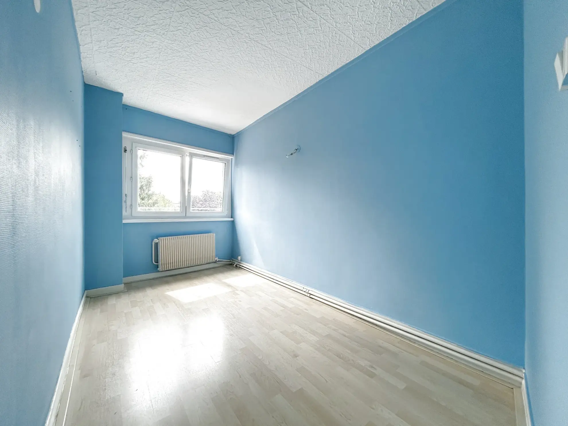 Maison de ville à Hénin-Beaumont avec terrasse, jardin et 3 chambres 