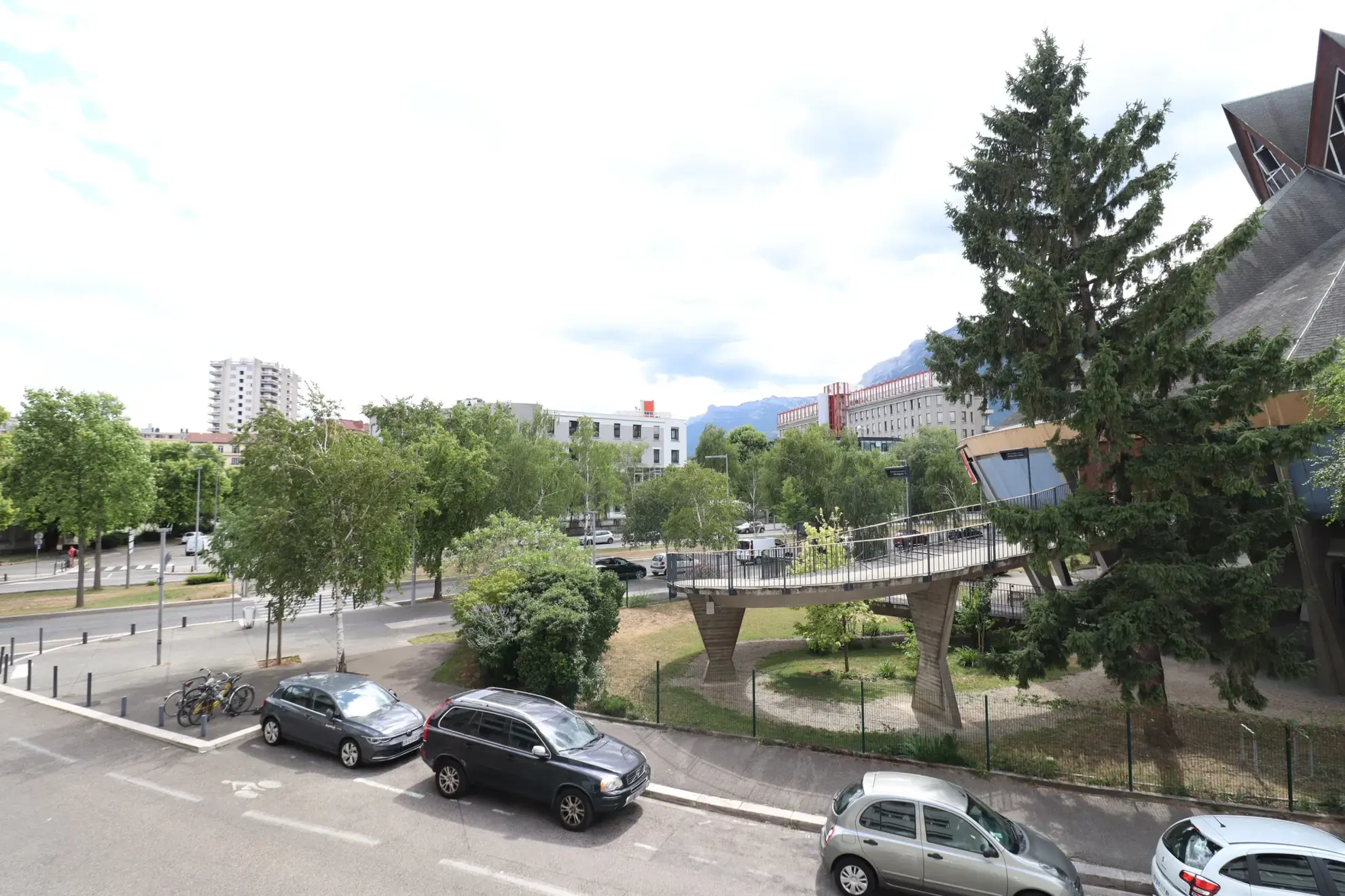 Appartement T1bis de 30m² à Grenoble, idéal investisseur ou pied-à-terre 