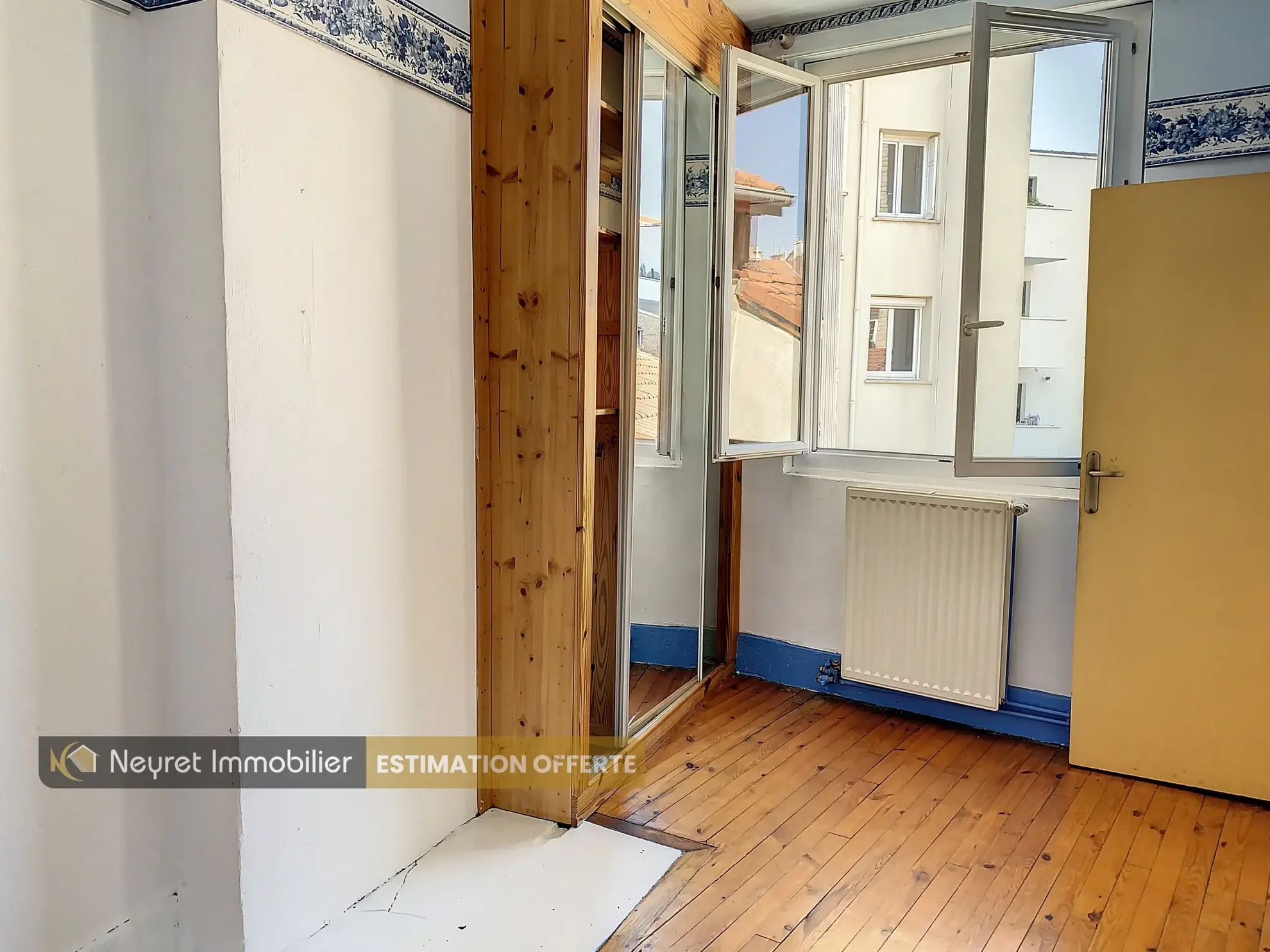 Appartement Type 2 à vendre à Saint-Étienne, dernier étage, calme, faibles charges 