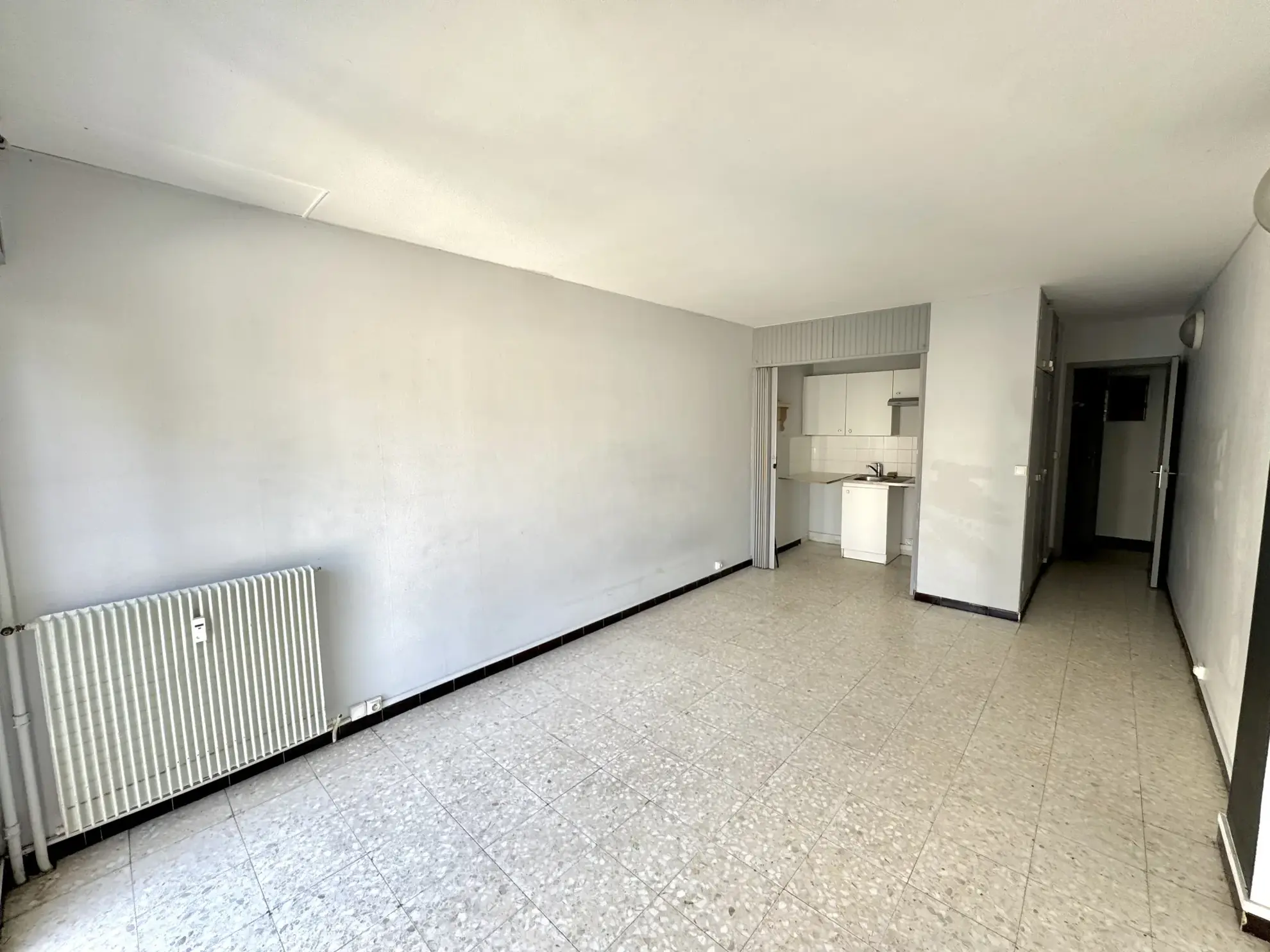 Studio 27m² à Marseille proche facultés – Investissement idéal 