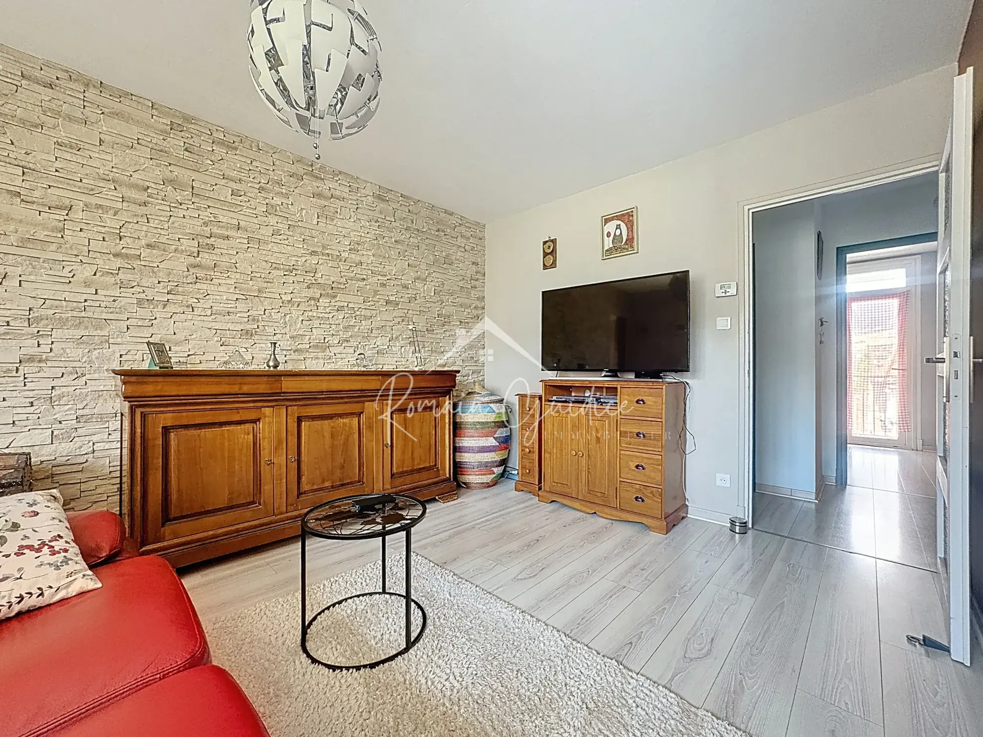 Vente appartement F4 à Millau avec vue dégagée, balcon et stationnement 