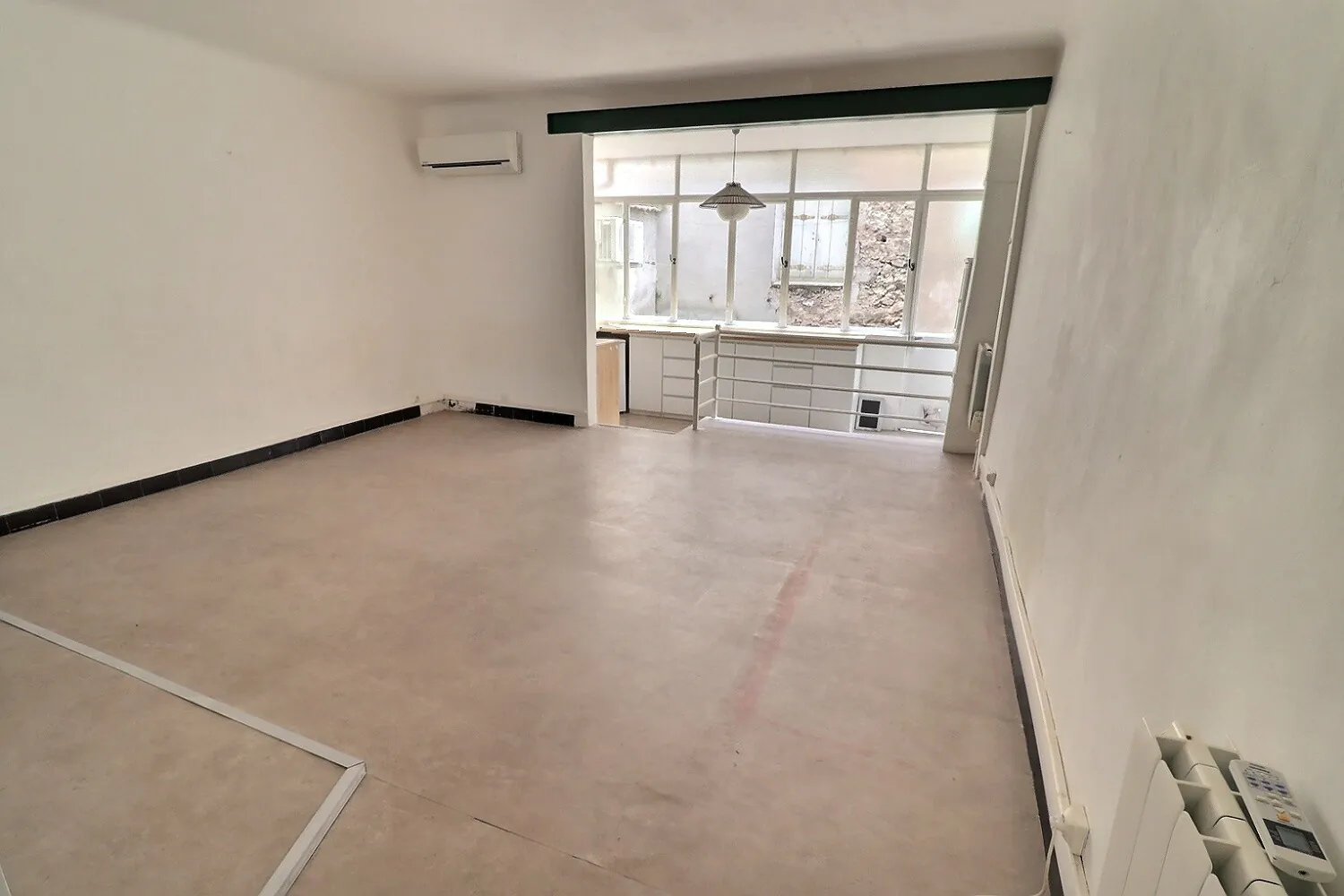 À vendre loft 2 pièces lumineux à Clermont l'Hérault 34800 