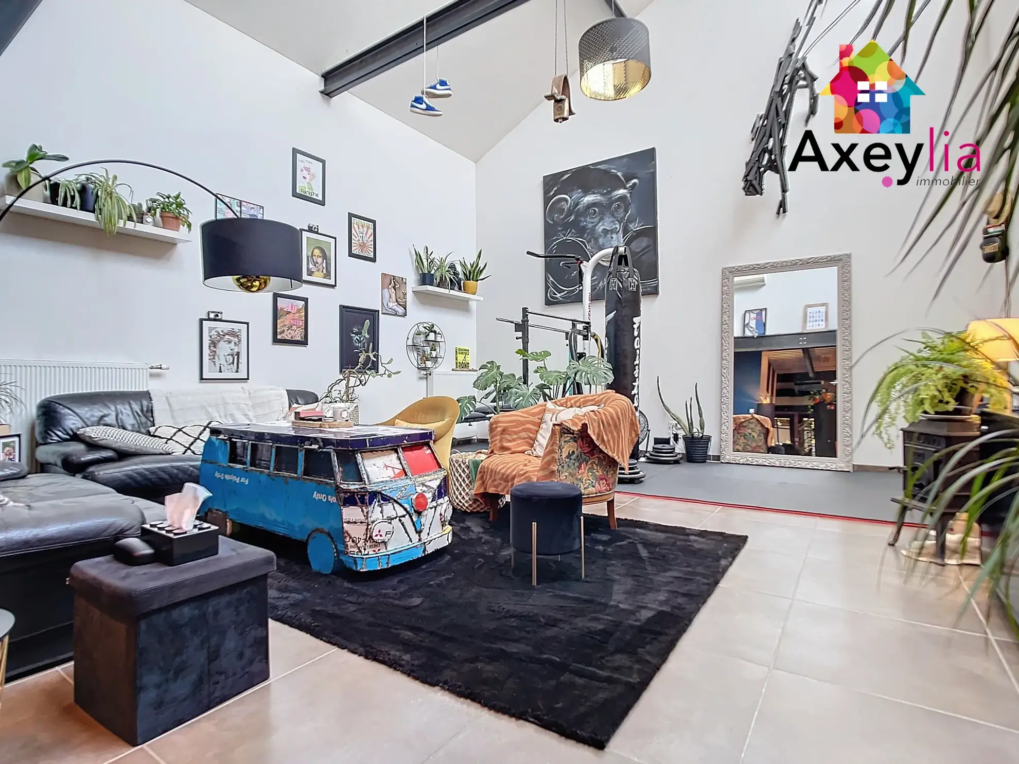 Belle maison moderne esprit loft avec garage et terrasse au Coteau 