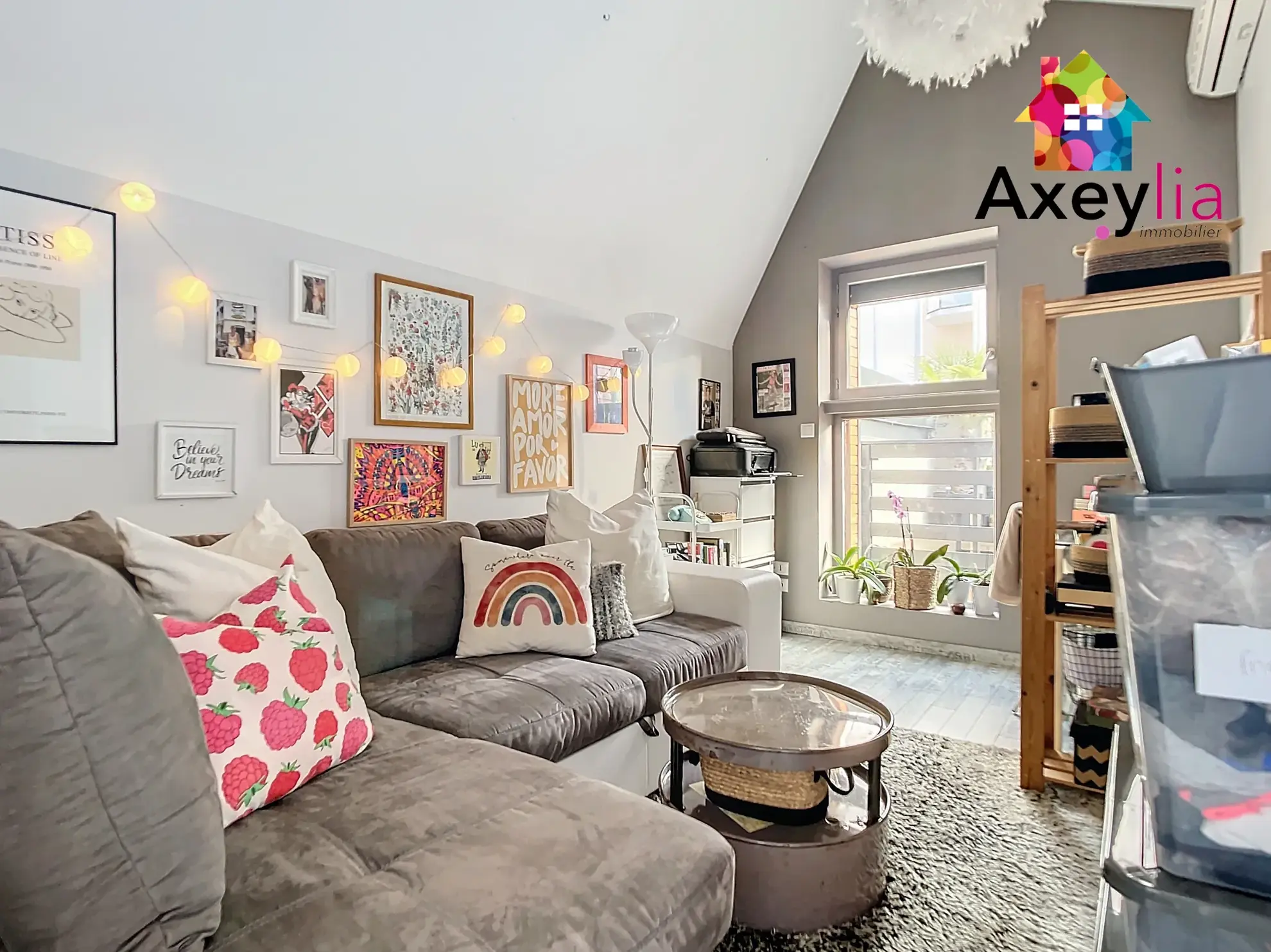 Belle maison moderne esprit loft avec garage et terrasse au Coteau 