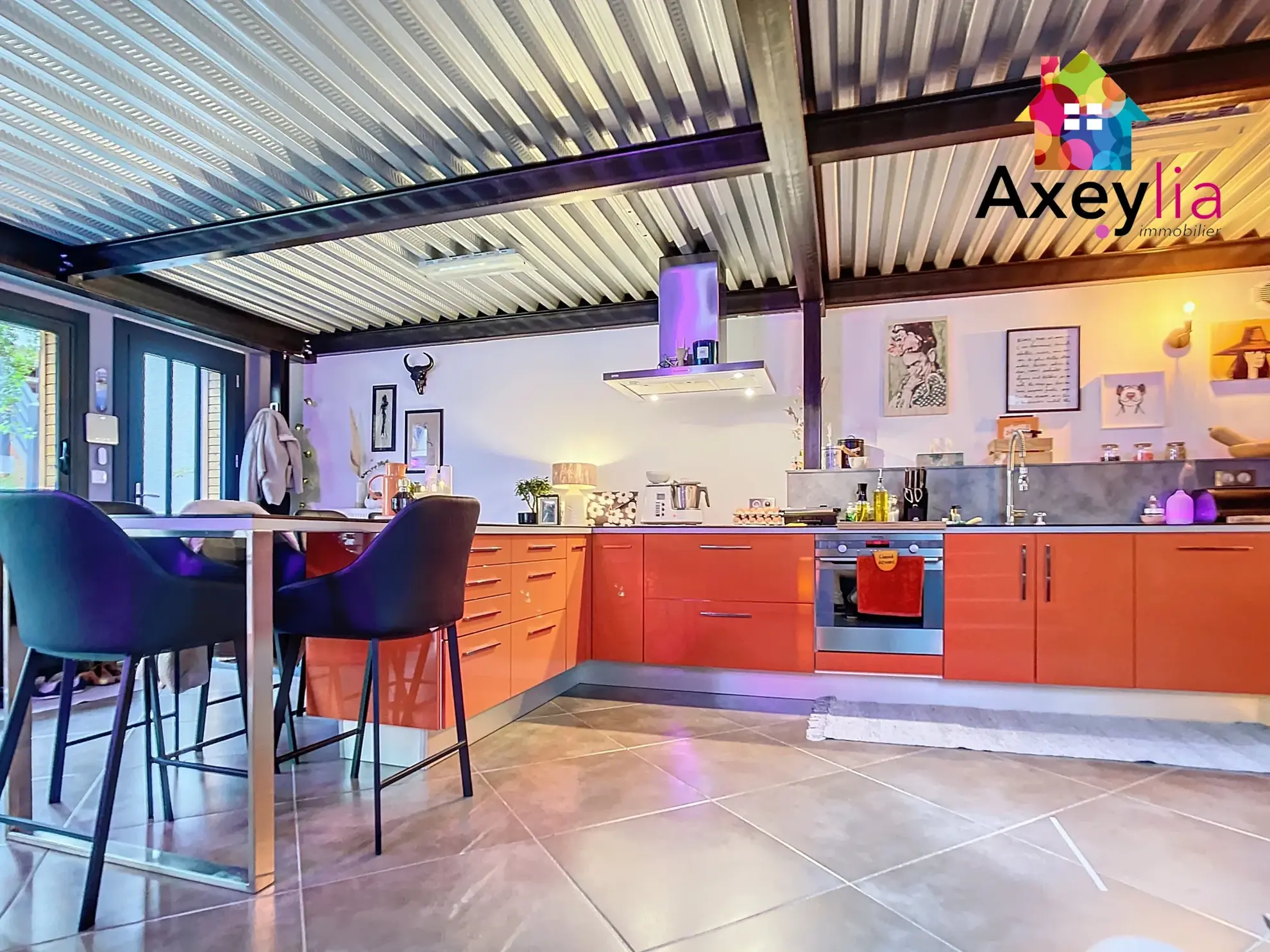 Belle maison moderne esprit loft avec garage et terrasse au Coteau