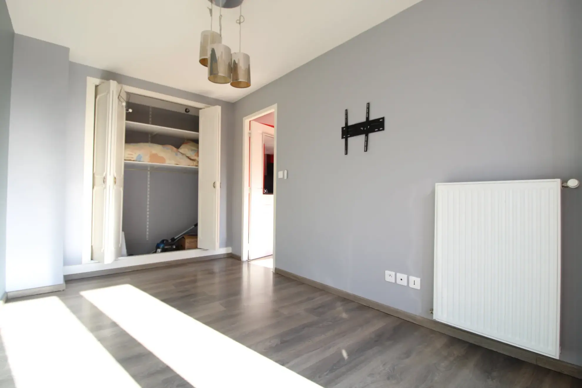 Appartement Type 3 rénové de 48 m² à Millau au centre-ville 